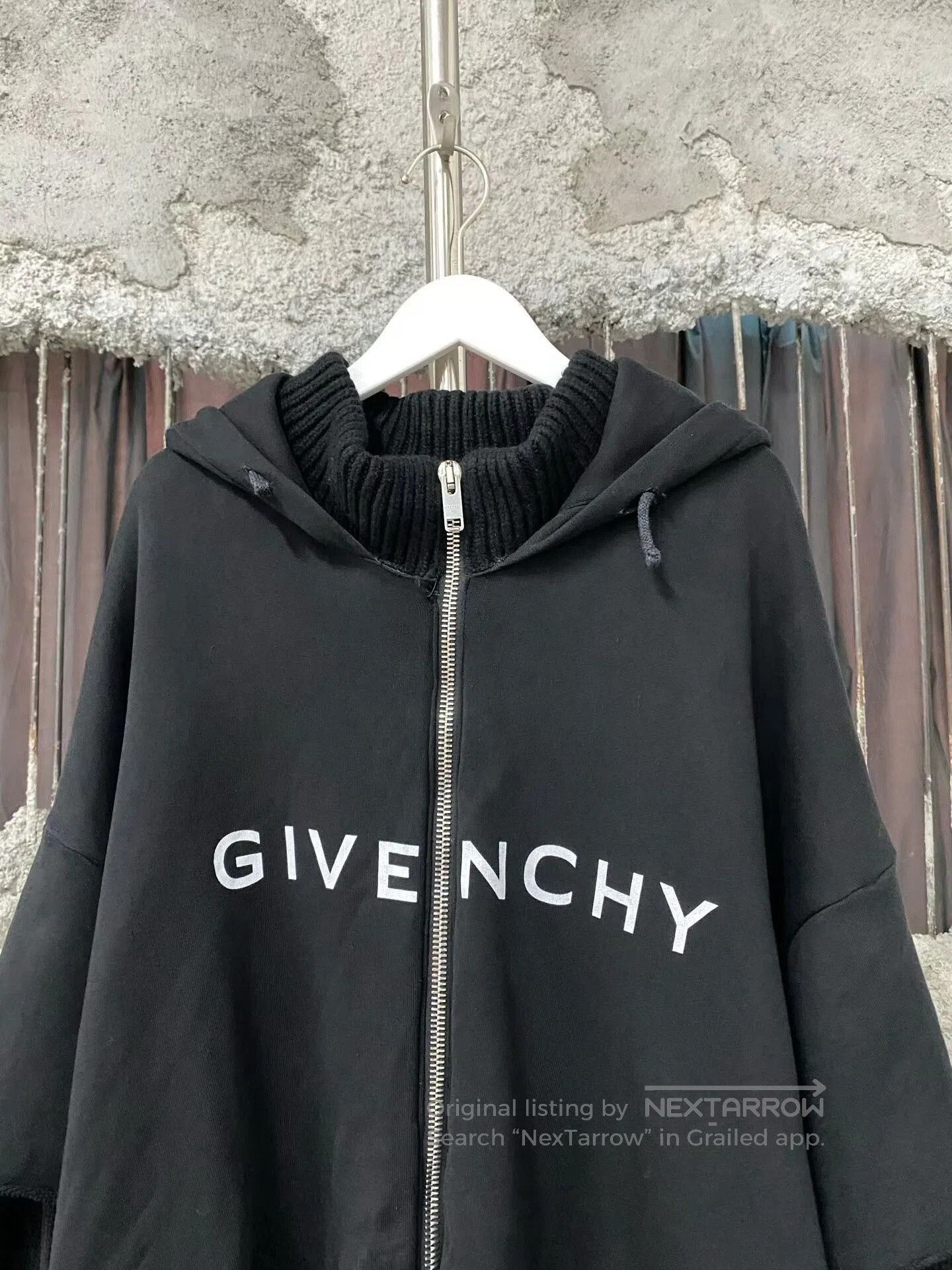 Givenchy givenchy black zip hoodie with layers. Size US L / EU 52-54 / 3 - 3 Thumbnail