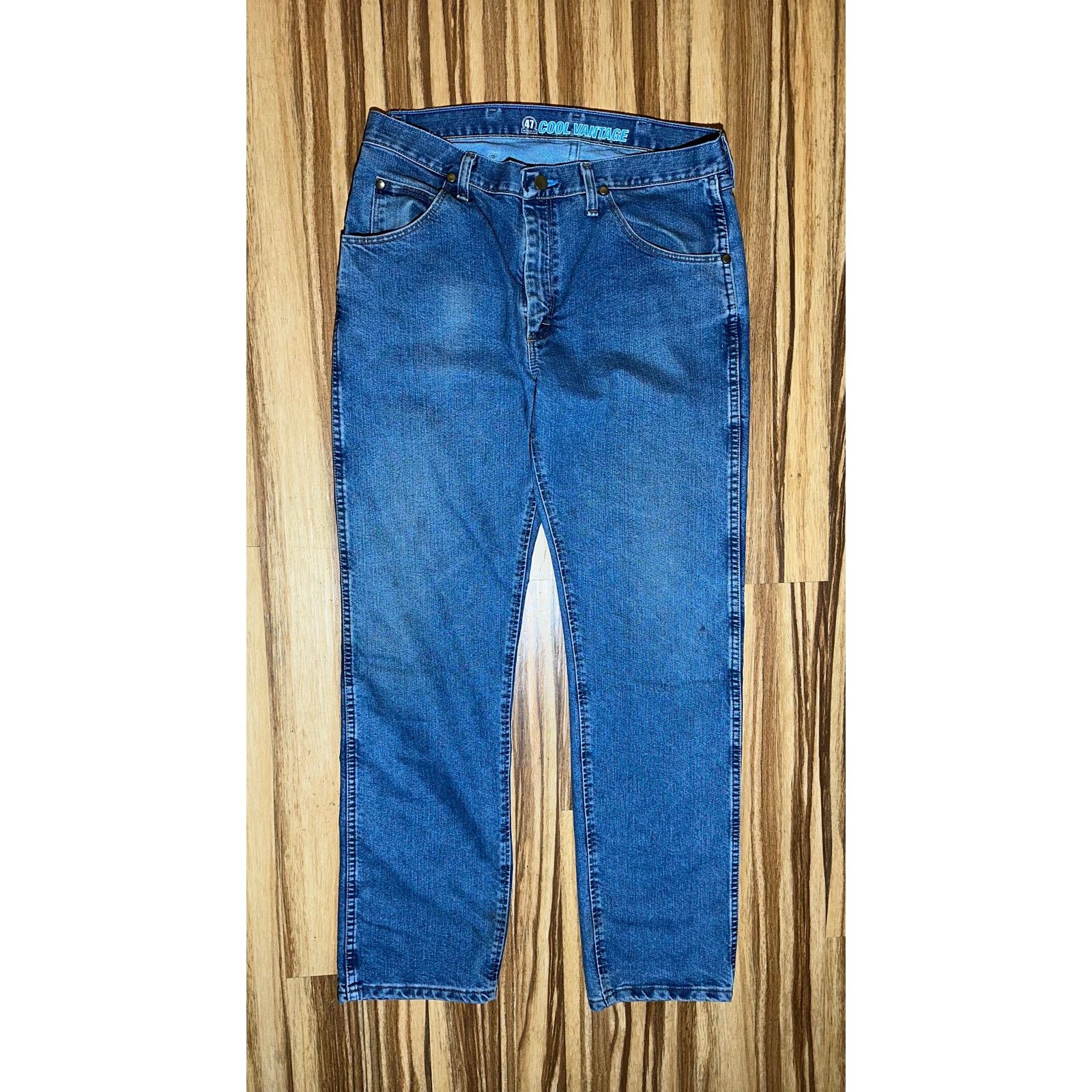 Wrangler Wrangler Blue Jeans Straight Fit Size 34 x 32 Size US 34 / EU 50 - 1 Thumbnail