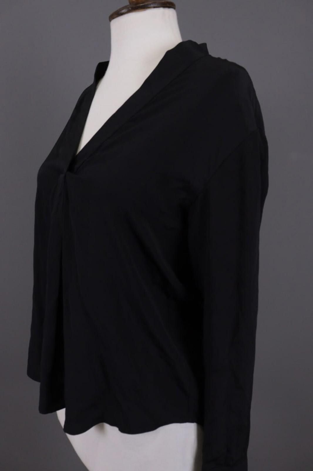 Diane von Furstenberg Ladies Diane von Furstenberg Black V-Neck Top Blouse Size XS Size XS / US 0-2 / IT 36-38 - 6 Thumbnail