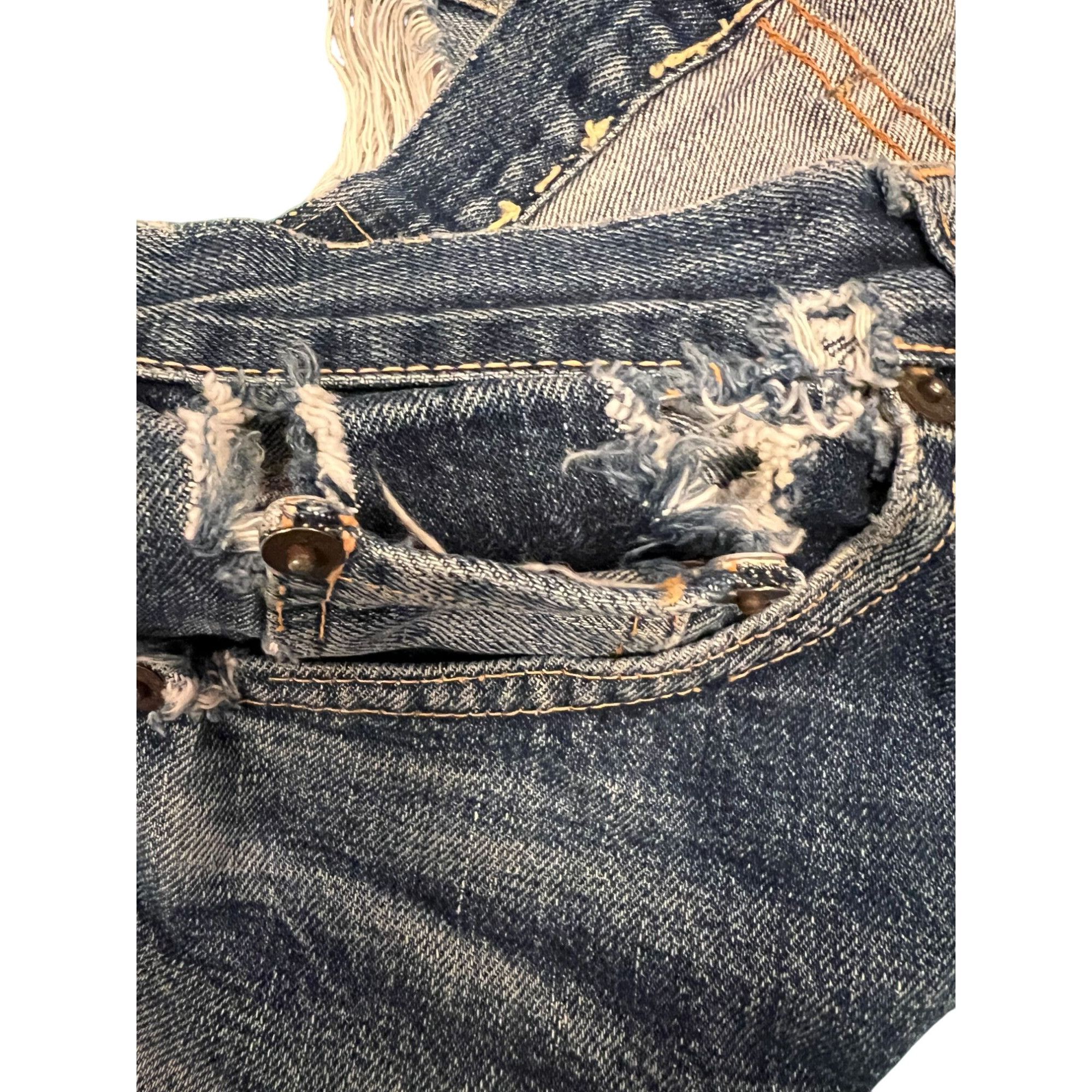 Levi's Vintage Levis Distressed Denim Shorts W/ Rolling Stones Patc Size 28" / US 6 / IT 42 - 4 Thumbnail