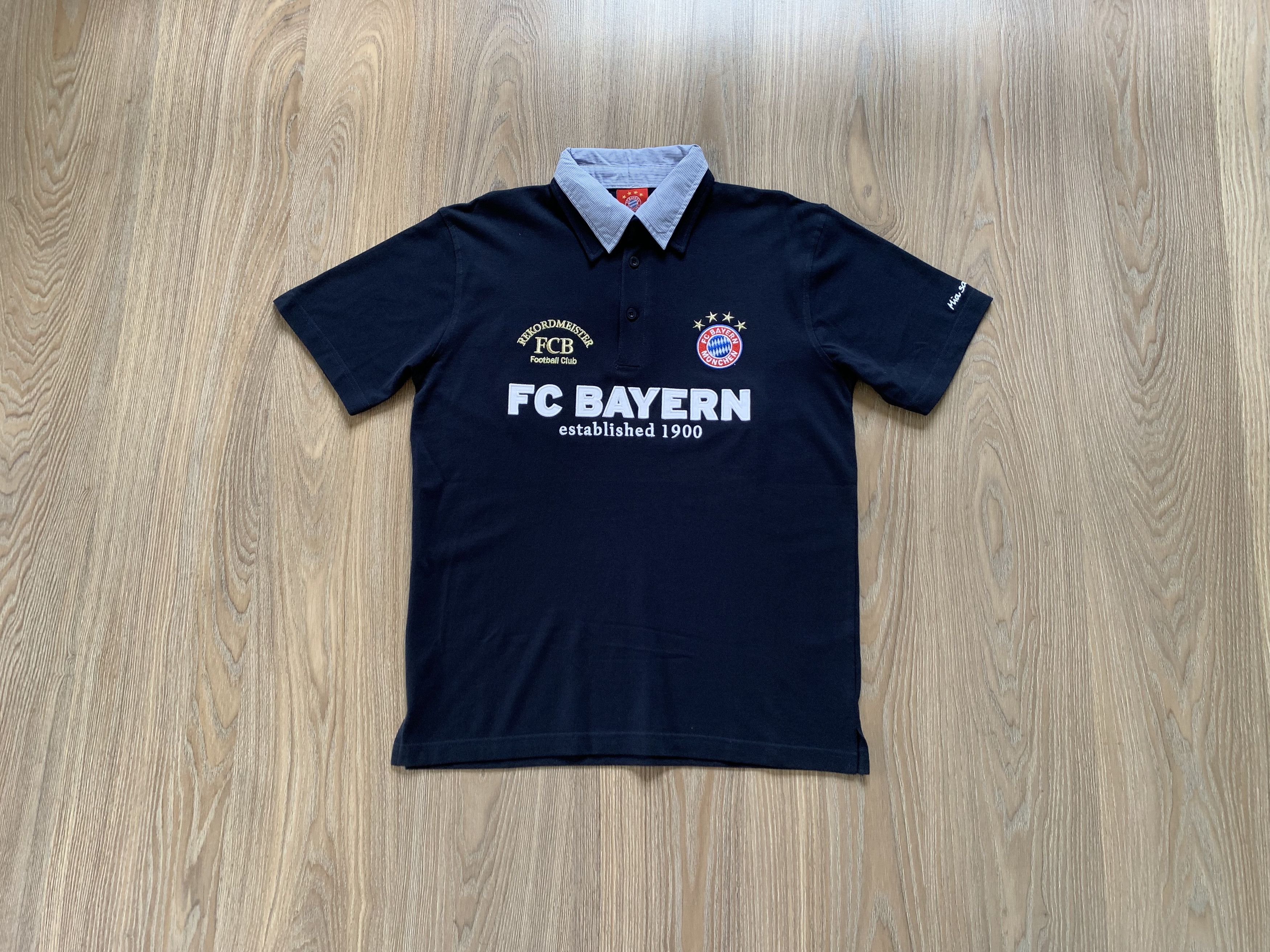 Vintage FC Bayern Munchen Cotton Polo T Shirt Size US S / EU 44-46 / 1 - 9 Thumbnail