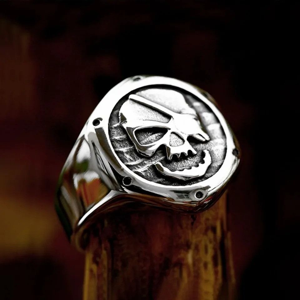 Vintage Stainless Steel Pirate Skull Ring Size ONE SIZE - 2 Thumbnail