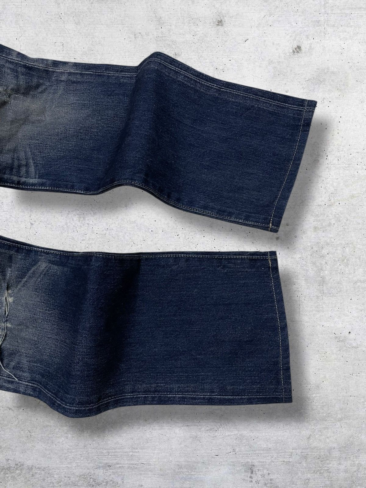 Levi's Vintage Clothing VINTAGE 501 LEVIS USA DESIGNER 90S RIPPED INDIGO OG DENIM Size US 28 / EU 44 - 5 Thumbnail