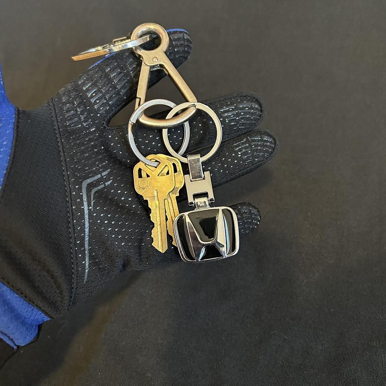 Japanese Brand Y2K 2000s Style Black Honda Emblem Steel Key Chain Size ONE SIZE - 4 Thumbnail
