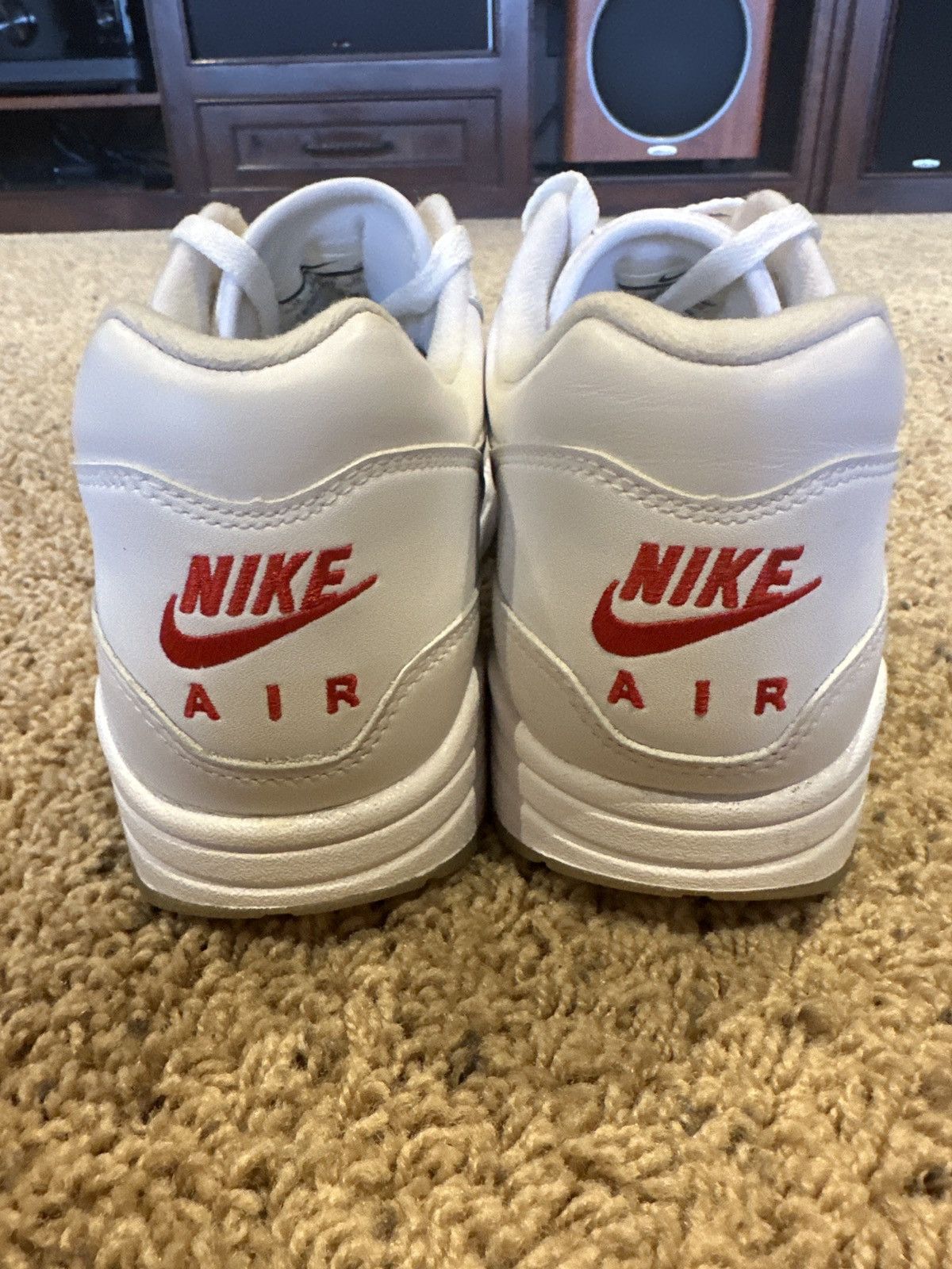 Nike Air Max 1 Premium Rare Ruby Size US 12 / EU 45 - 2 Thumbnail