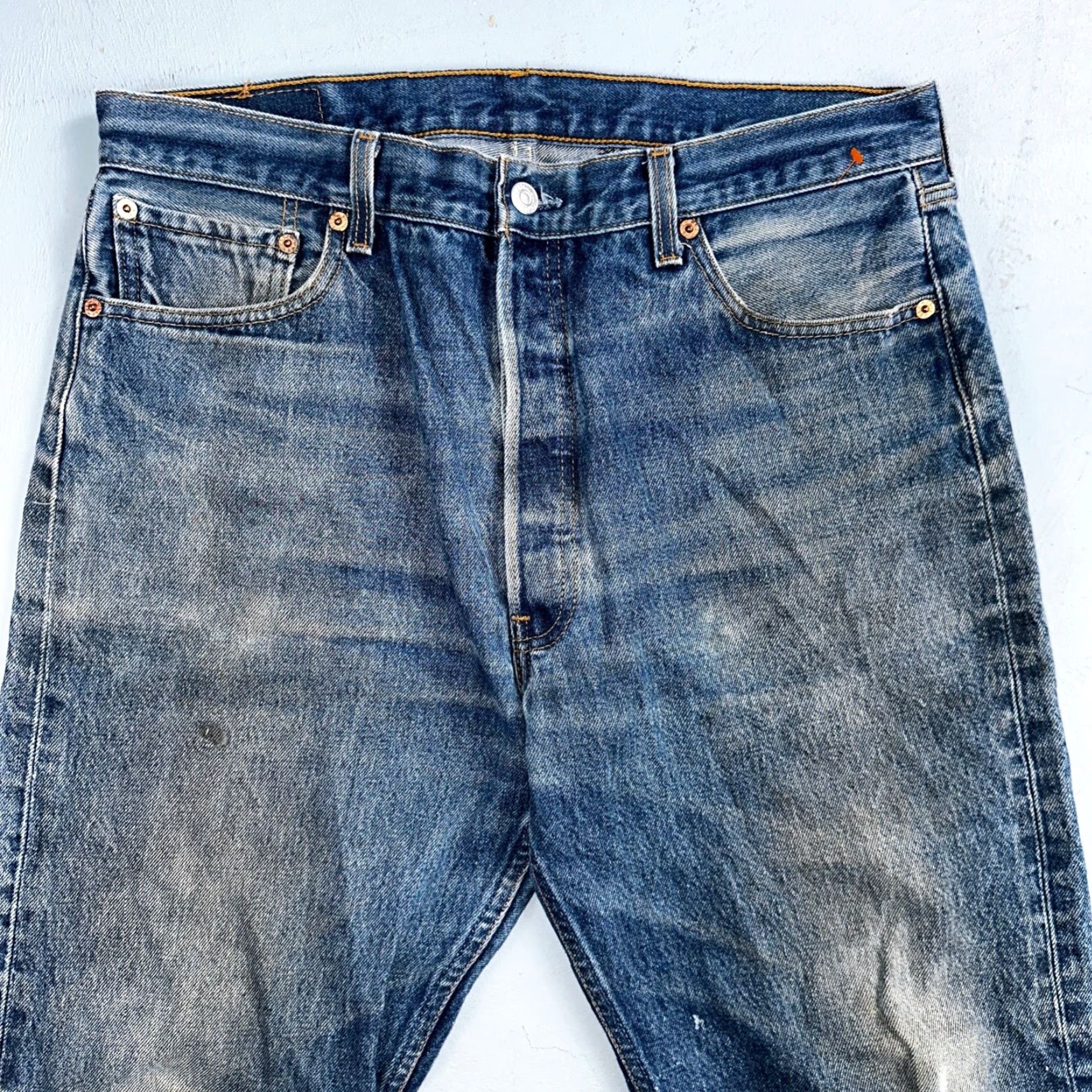 Levi's VINTAGE Levi's 501 Jeans Straight Men 36x30 Medium Blue Denim 90s 90s Mexico Y2K Classic Size US 36 / EU 52 - 2 Thumbnail