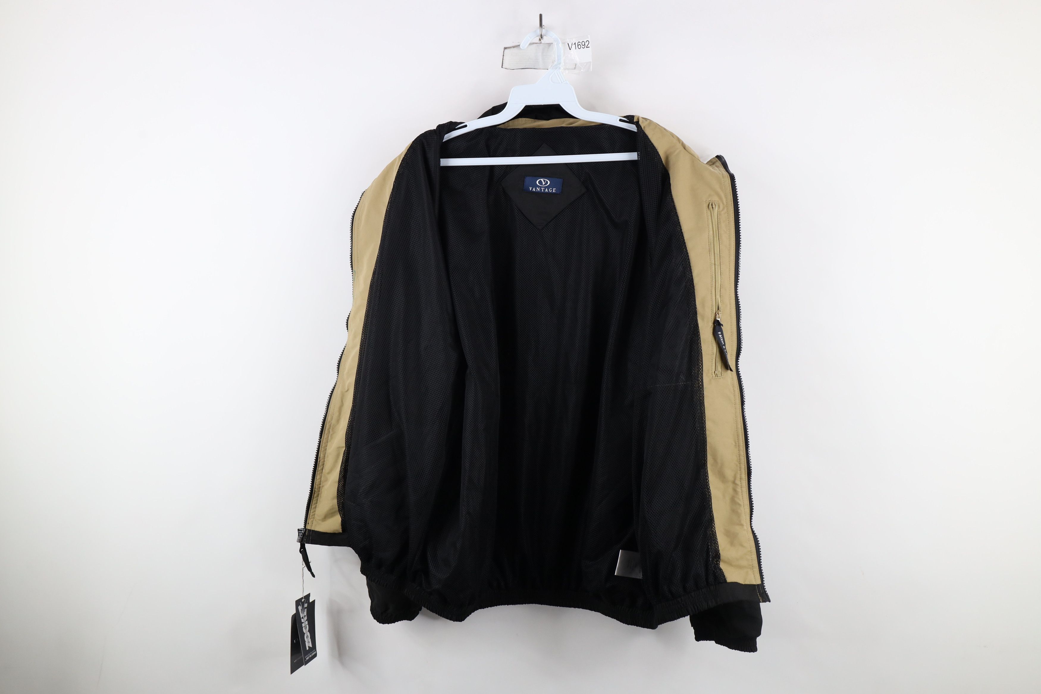 Vintage Deadstock Vintage 90s Streetwear Energy Hooded Jacket Size US L / EU 52-54 / 3 - 8 Thumbnail