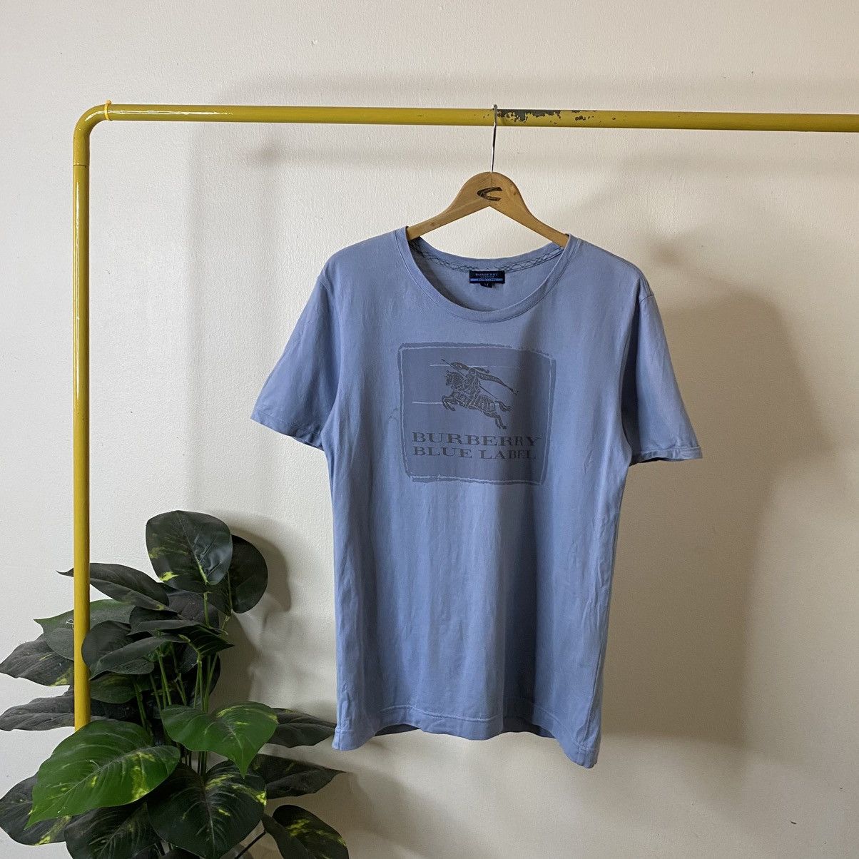 Burberry Burberry London Blue Label OG Logo Graphic T Shirt Size US M / EU 48-50 / 2 - 1 Thumbnail