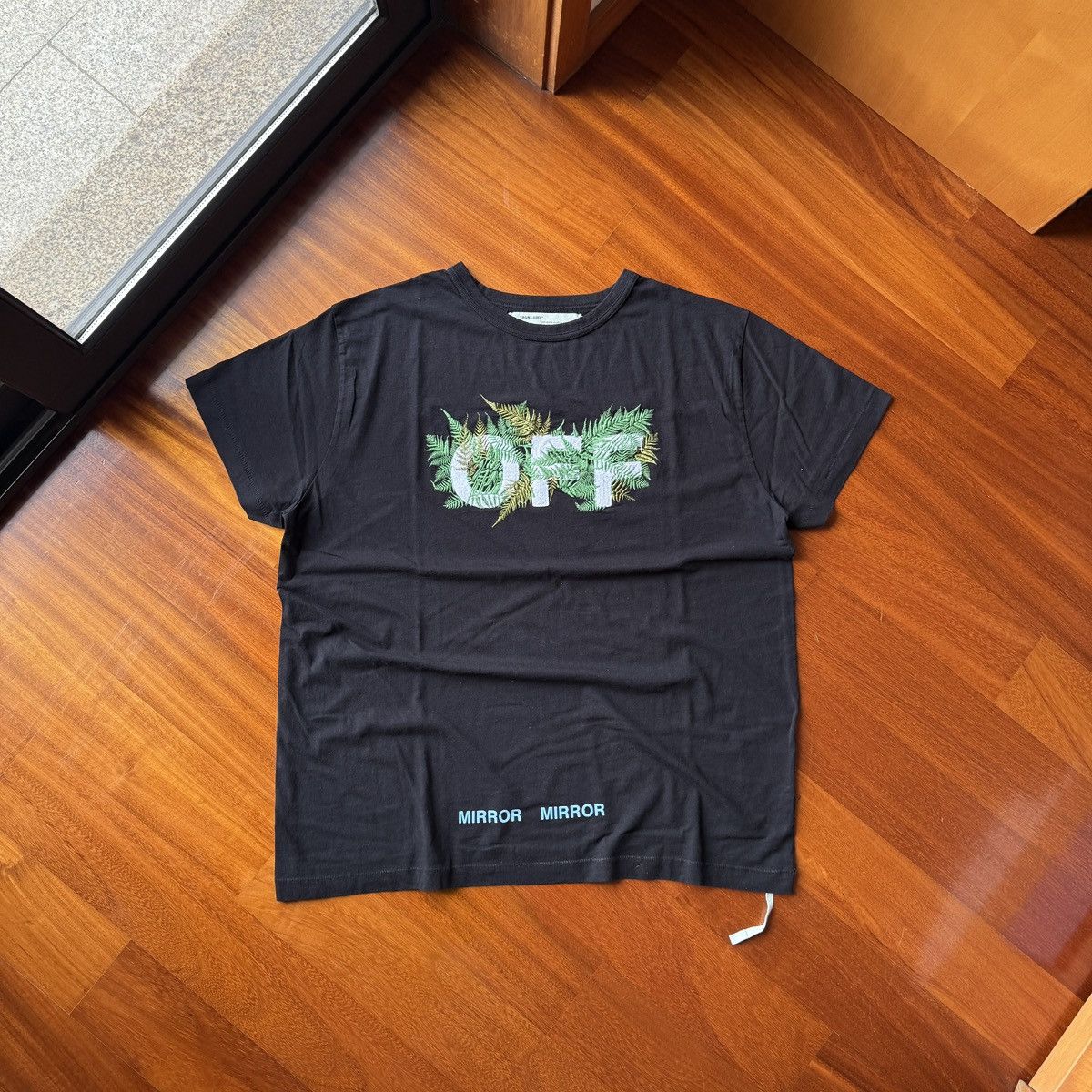 Off-White Off-White embroided grass logo baggy tee size XL Size US XL / EU 56 / 4 - 1 Thumbnail