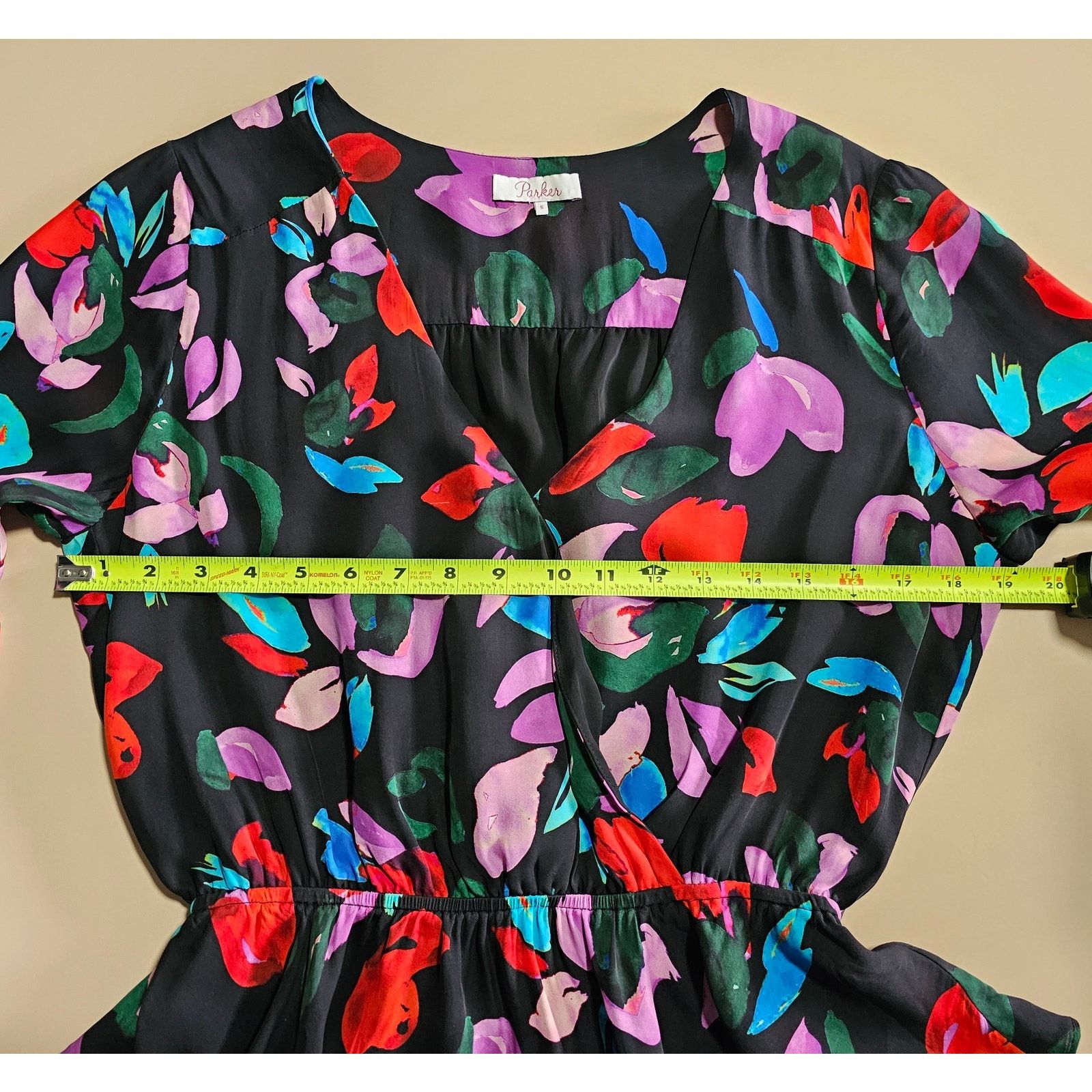 Parker Parker Silk Floral Alyssa V-Neck Asymmetric Peplum Blouse S Size S / US 4 / IT 40 - 8 Thumbnail