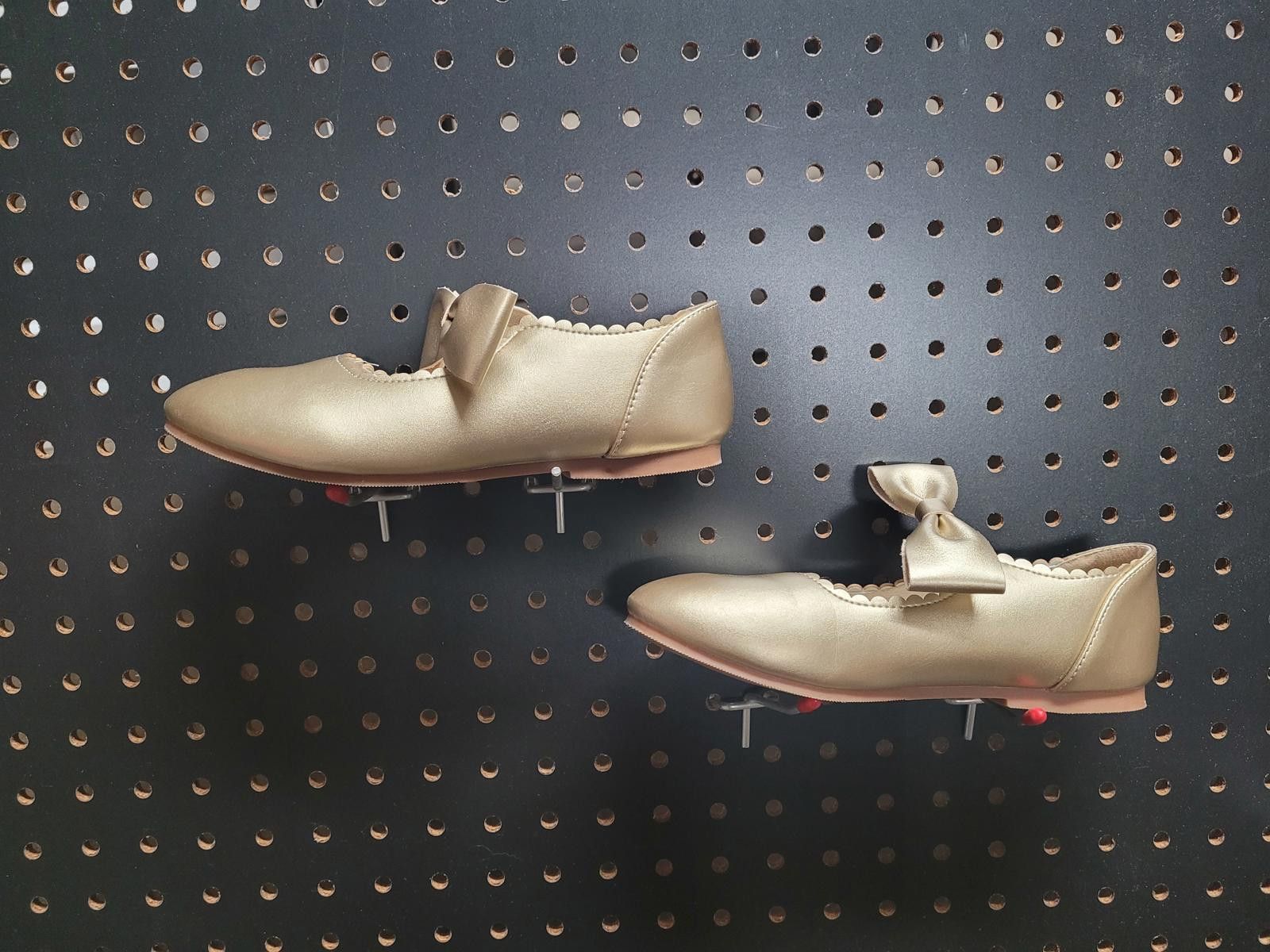 Other Gorgeous Gold Bow Flats - Grab 'Em Before They're Gone! Size US 4.5 / IT 34.5 - 2 Thumbnail