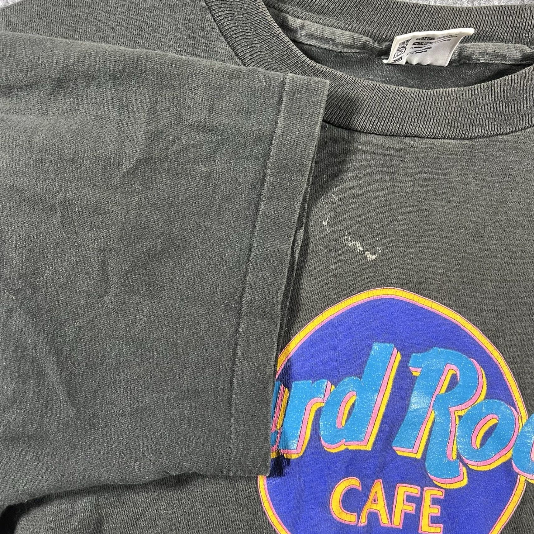 Hard Rock Cafe VINTAGE Hard Rock Cafe Maui Hawaii Graphic Black T-Shirt Medium Men 90s Graphic Print Short Sleeve Crew Neck Logo 1990s USA Size US M / EU 48-50 / 2 - 4 Thumbnail