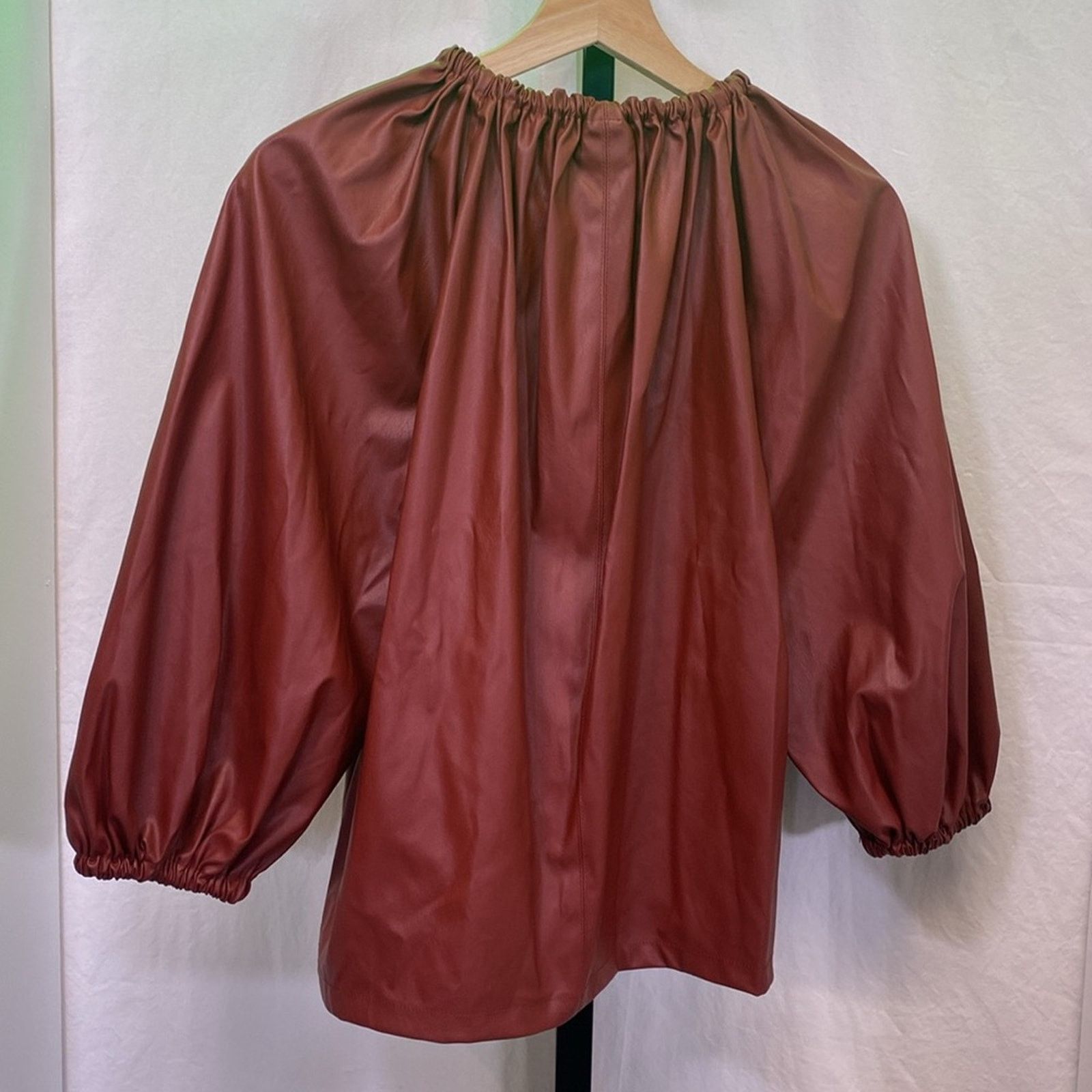 WhoWhat NWOT faux leather Cabernet red top Size M / US 6-8 / IT 42-44 - 2 Thumbnail