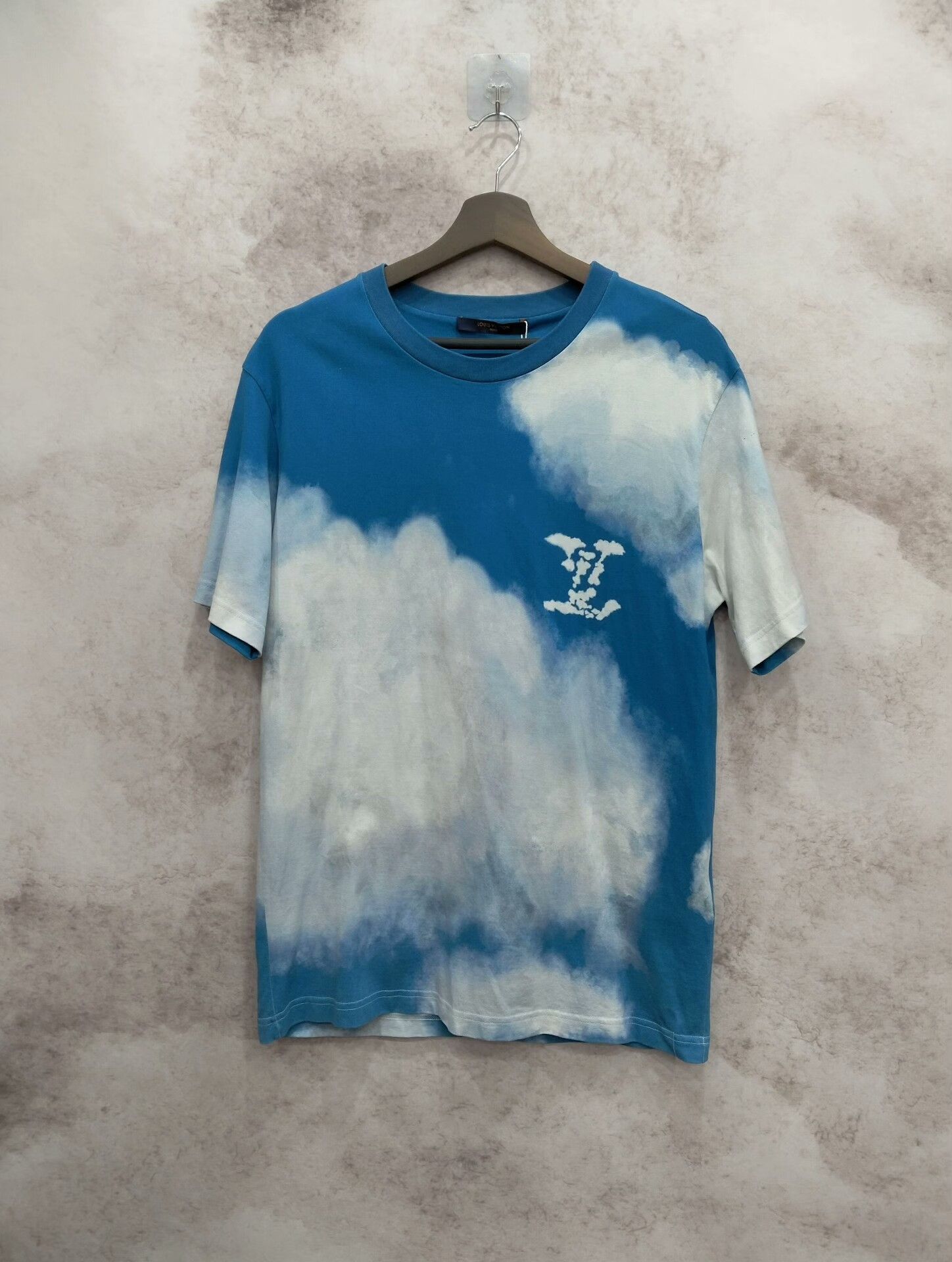 Louis Vuitton Louis Vuitton T-Shirt L Men Size US L / EU 52-54 / 3 - 1 Thumbnail