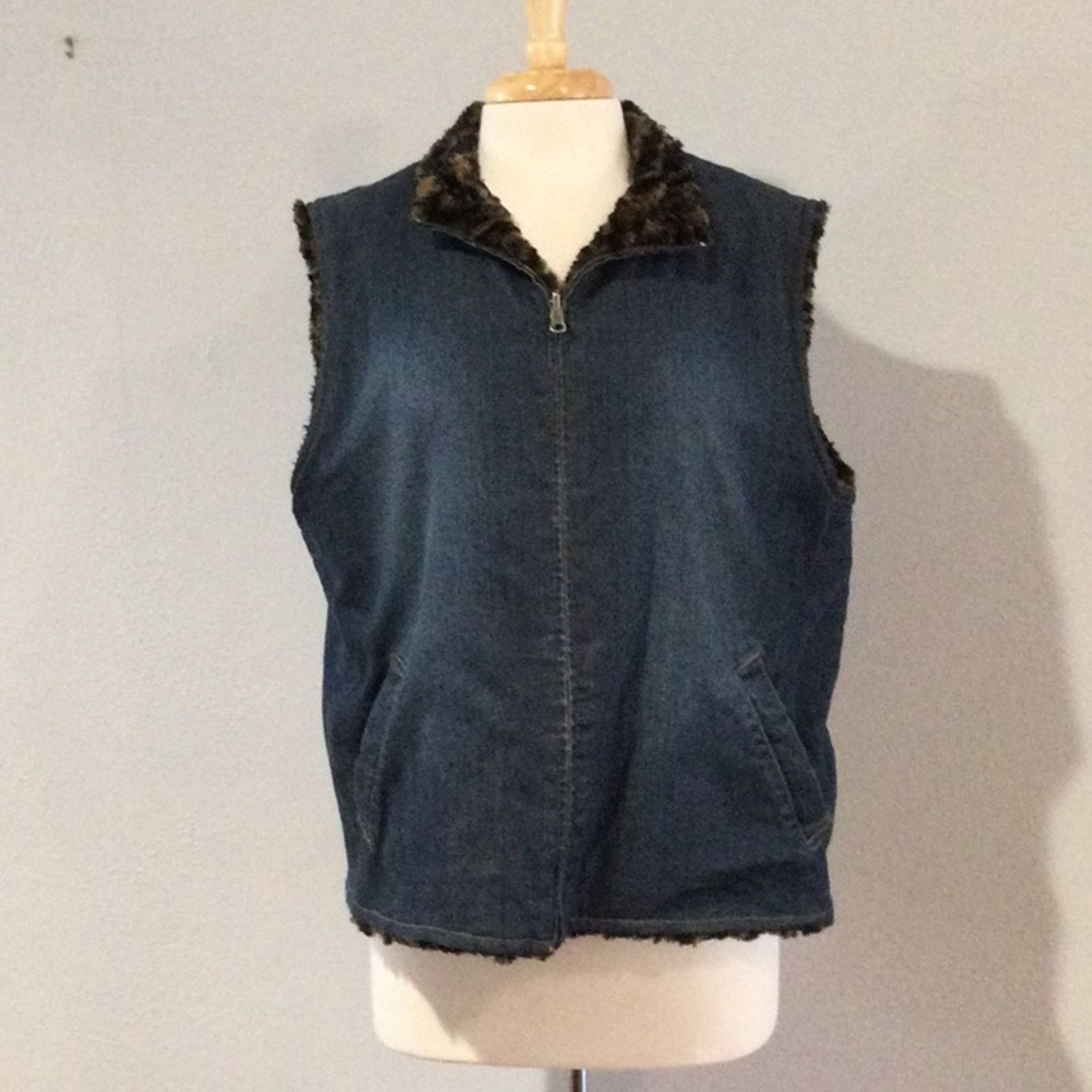 Other Blue Jean & Animal Print Reversible Vest Unknown Measurement Size ONE SIZE - 2 Thumbnail