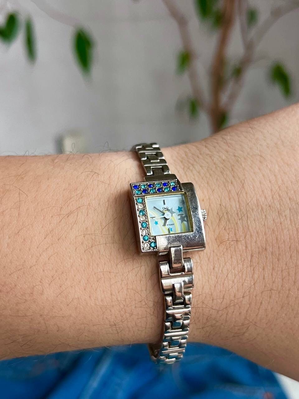 Vintage ⭐️ Stars Dial Japanese style futuristic Chrome Watch