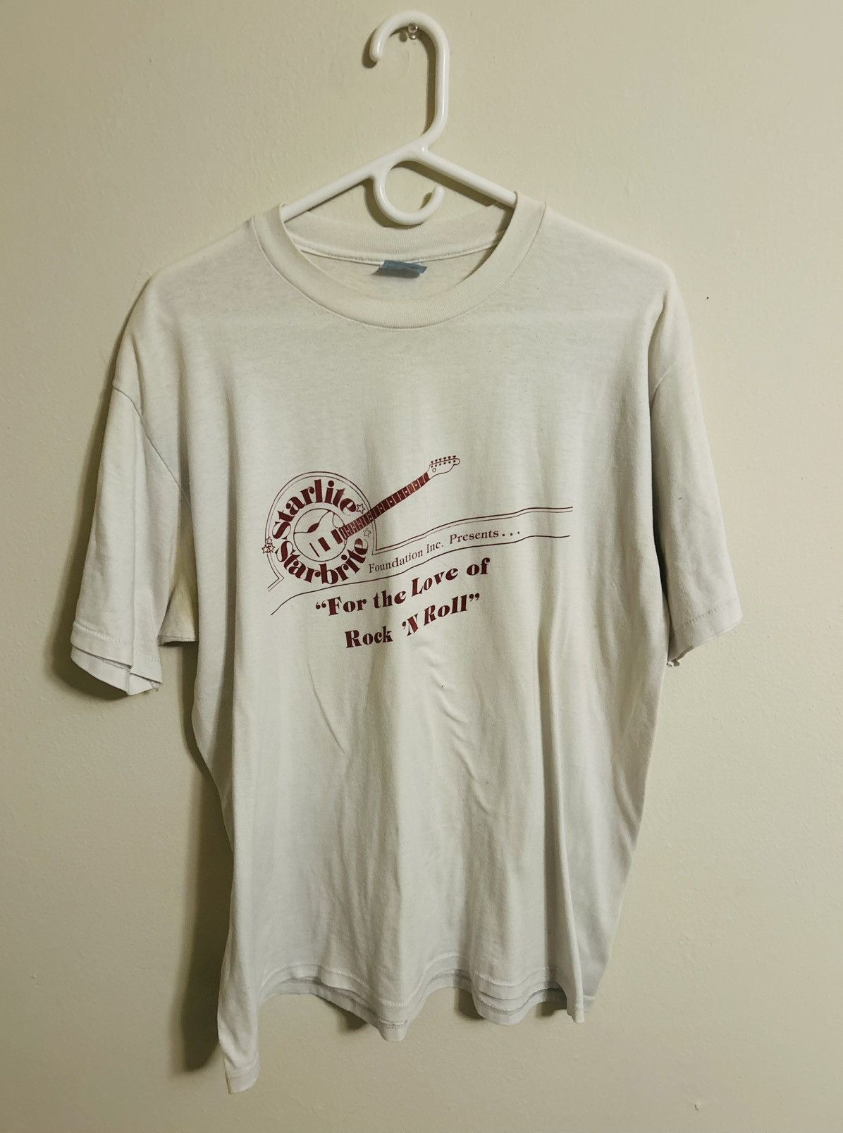 Vintage Vintage 1988 Rock 'n Roll T-shirt made in USA Size US XL / EU 56 / 4 - 1 Thumbnail