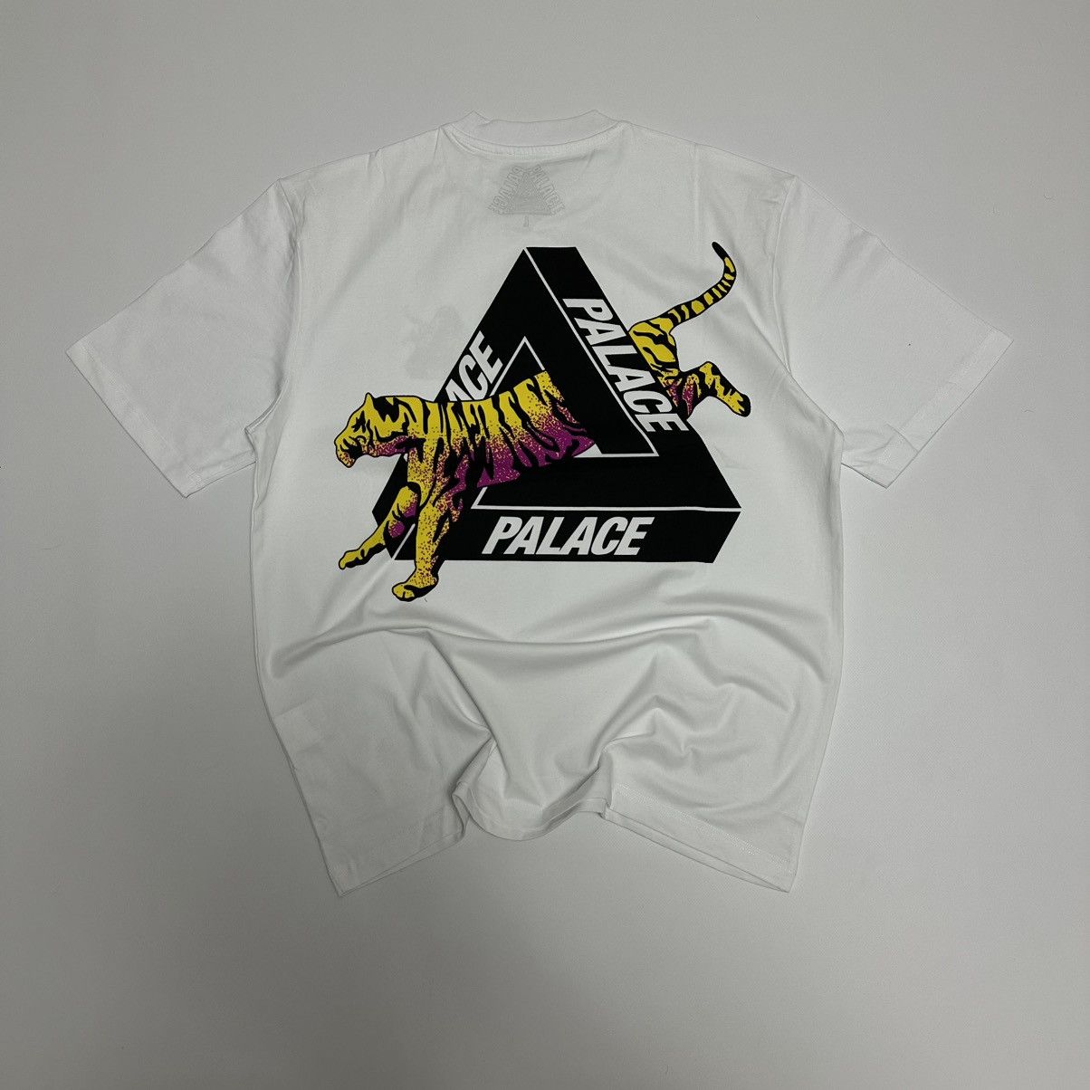 Palace Palace Korea Tri-Ferg T-Shirt - 24SS Size US L / EU 52-54 / 3 - 2 Thumbnail