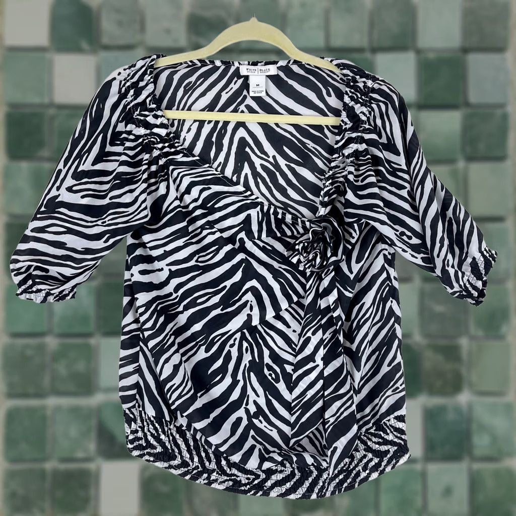 White House Black Market White House Black Market Animal Print Pullover Blouse Womens M Black 3/4 Sleeve Bow Casual Shirt Black White Print Blouse Womens M Size M / US 6-8 / IT 42-44 - 1 Thumbnail