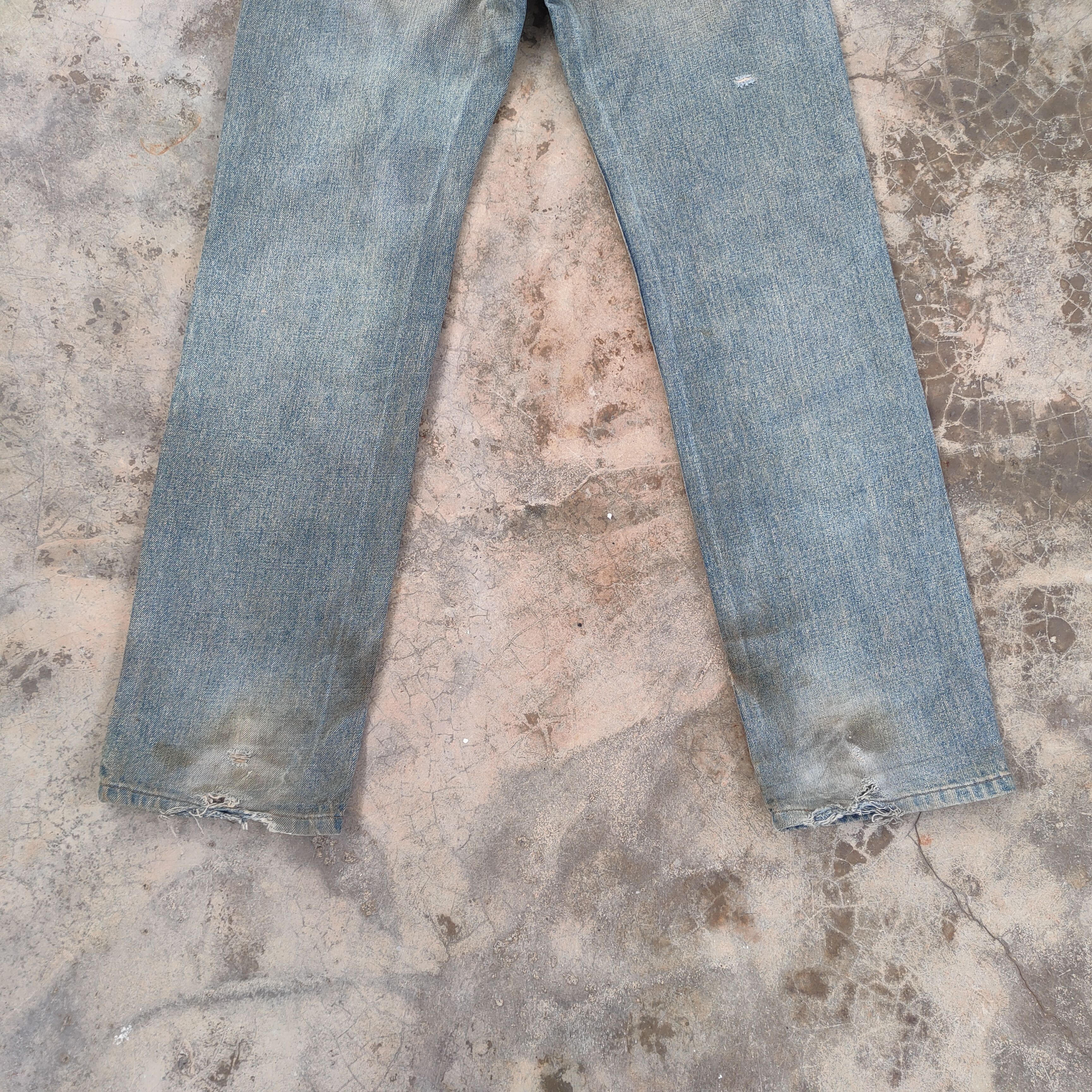 Levi's Vintage Clothing VINTAGE LEVI'S RUSTY FADED DISTRESSED DENIM JEAN PANTS Size US 29 - 10 Thumbnail