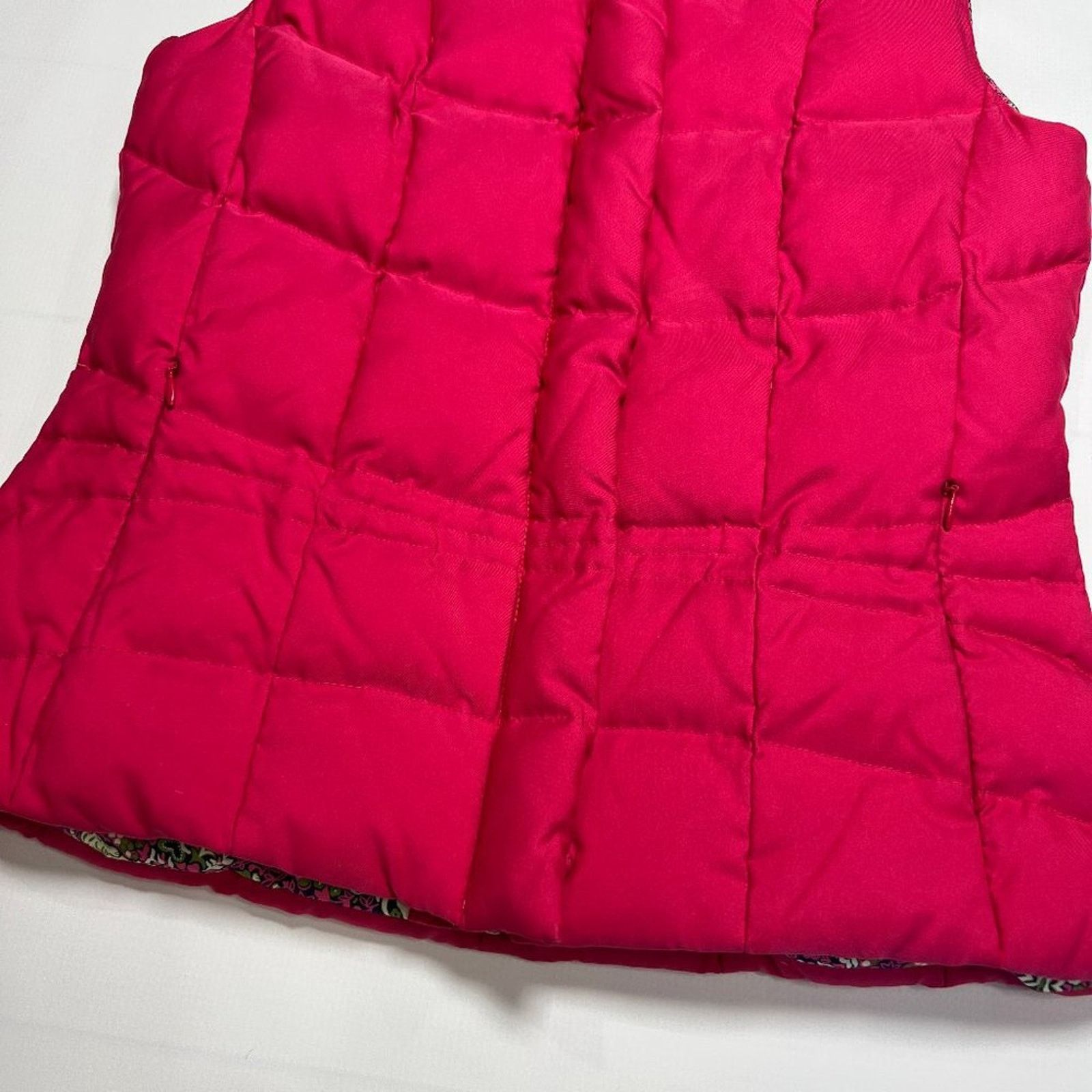 Lilly Pulitzer Lilly Pulitzer Quilted Down Puffer Vest Hot Pink XS Size XS / US 0-2 / IT 36-38 - 11 Thumbnail