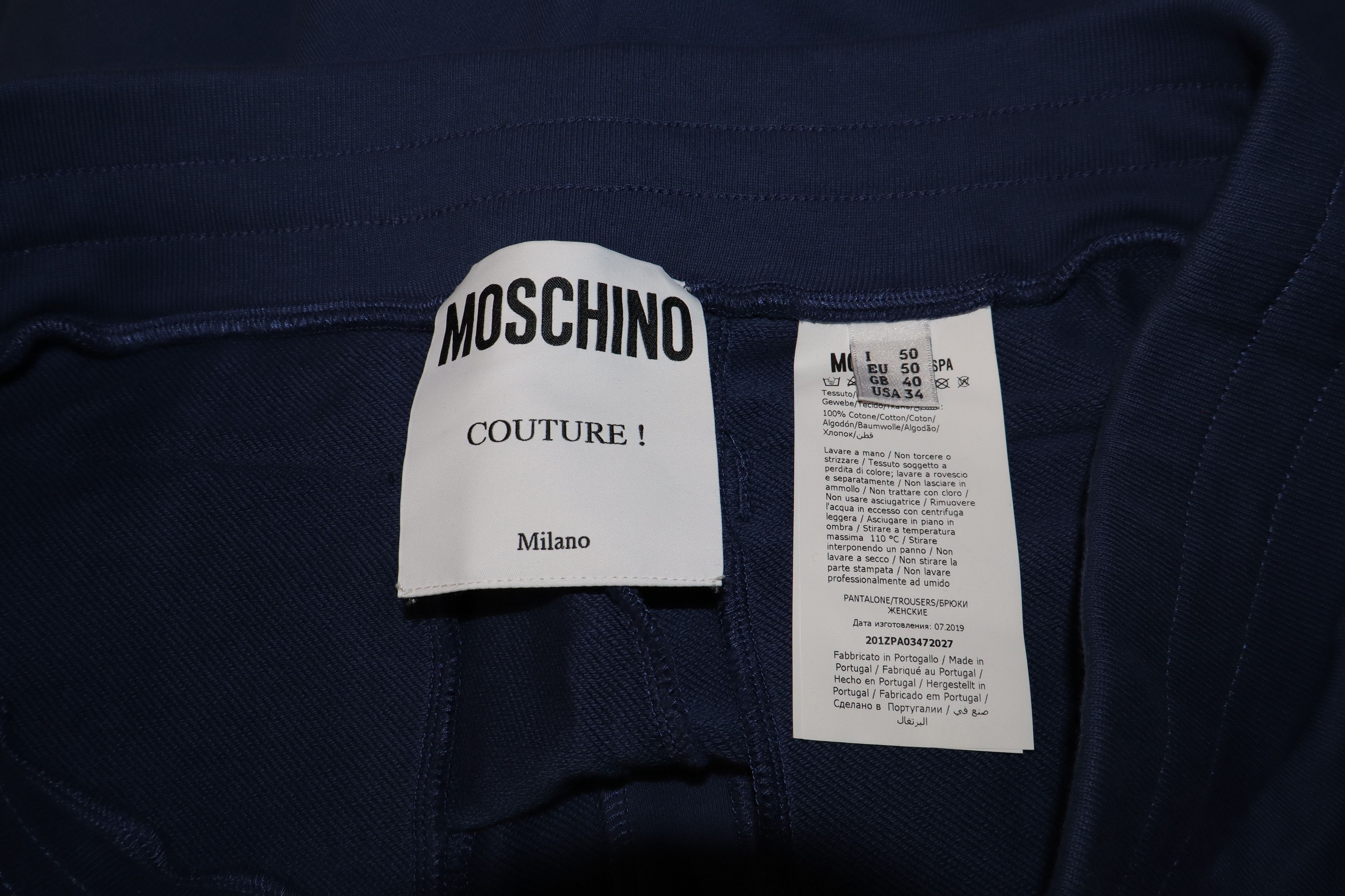 Moschino Logo print oversized short Size US 34 / EU 50 - 6 Thumbnail