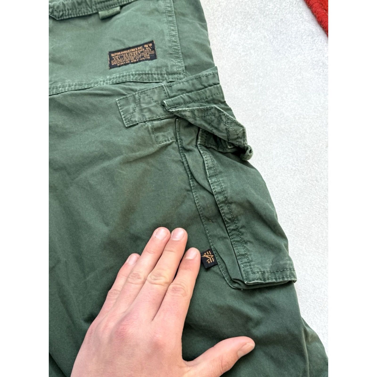 Alpha Industries VINTAGE Alpha Industries Men's Bermuda Shorts Cargo Green 30 Size US 29 - 6 Thumbnail