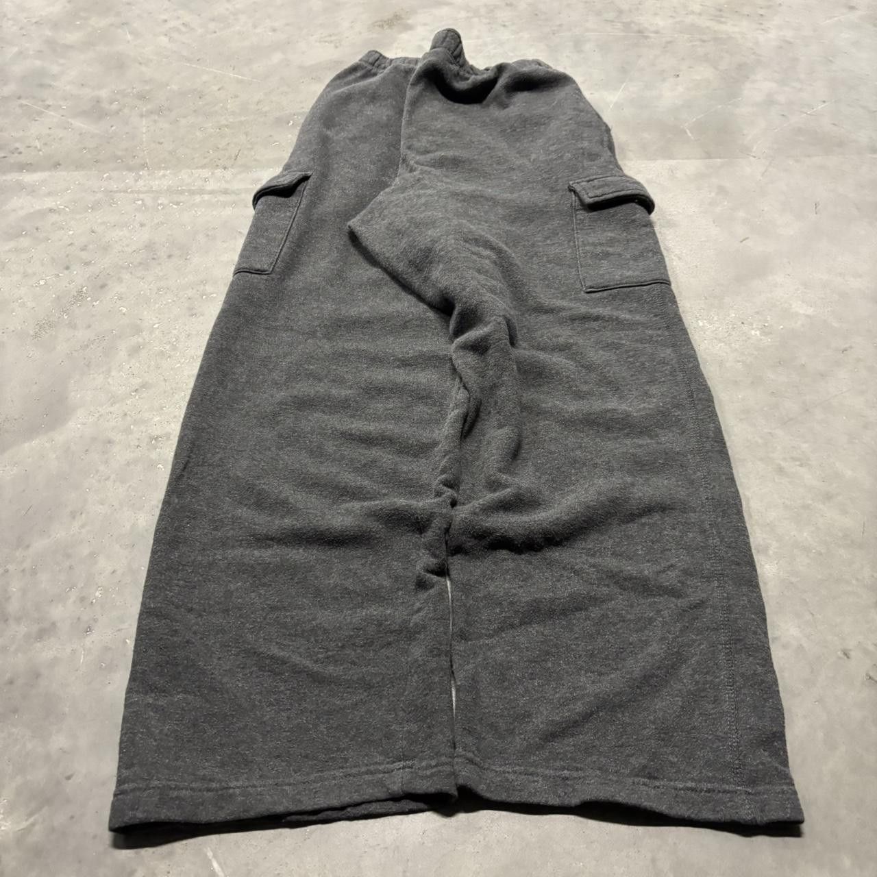 Japanese Brand × Vintage Crazy Vintage Y2K/2000s Baggy Grey Skater Essential Cargo Sweatpants! Size US 30 / EU 46 - 4 Thumbnail