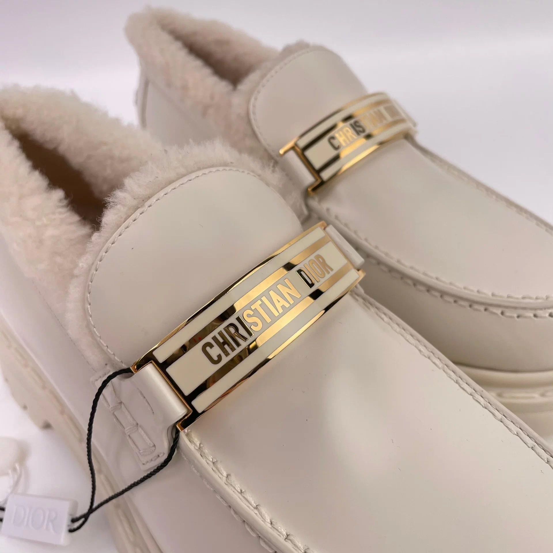 Dior Dior Gold Logo Fleece-Lined Loafer Women’s 36 Size US 5.5 / IT 35.5 - 7 Thumbnail