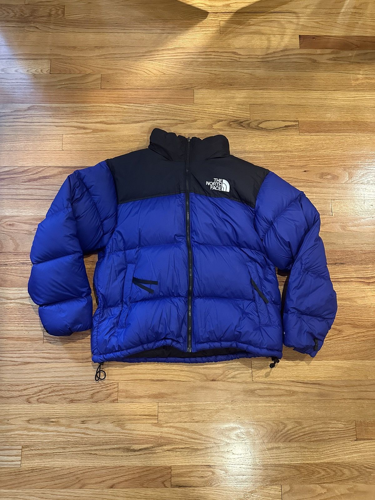 image of The North Face Men’S 1996 Retro Nuptse Jacket Solar Blue Large, Men's