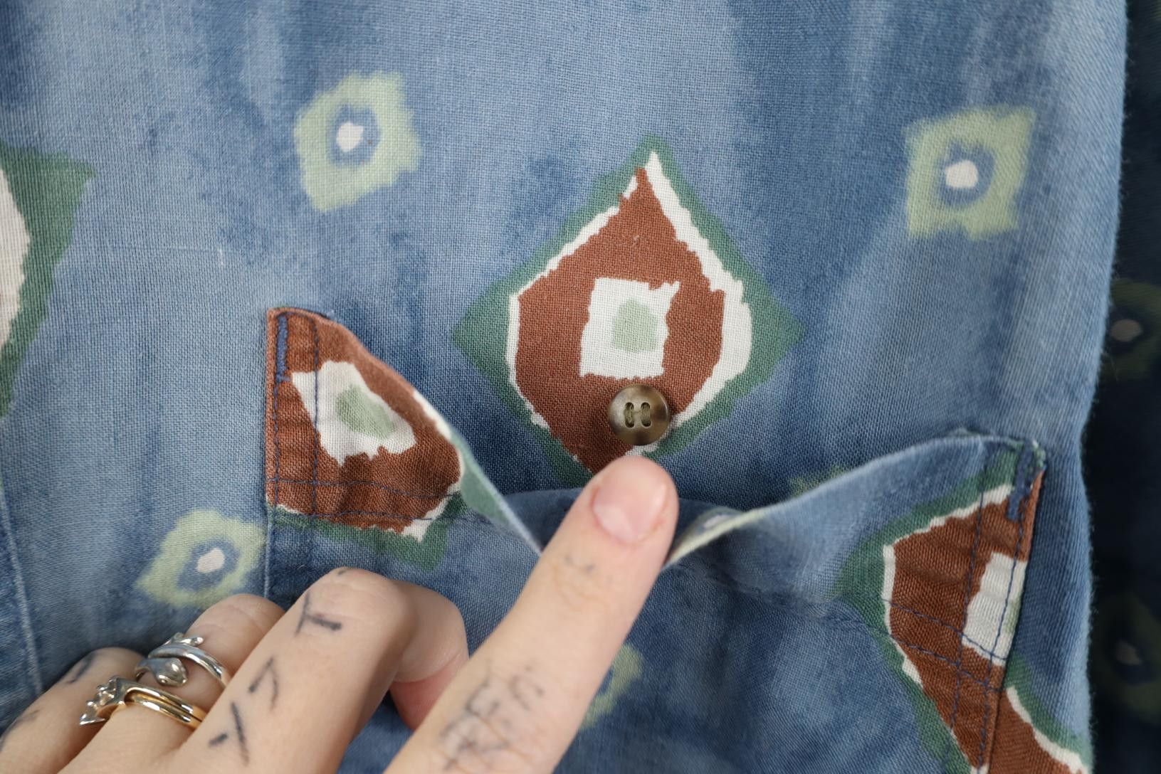 Vintage Vintage 90s Streetwear Short Sleeve Button Down Shirt Size US M / EU 48-50 / 2 - 4 Thumbnail
