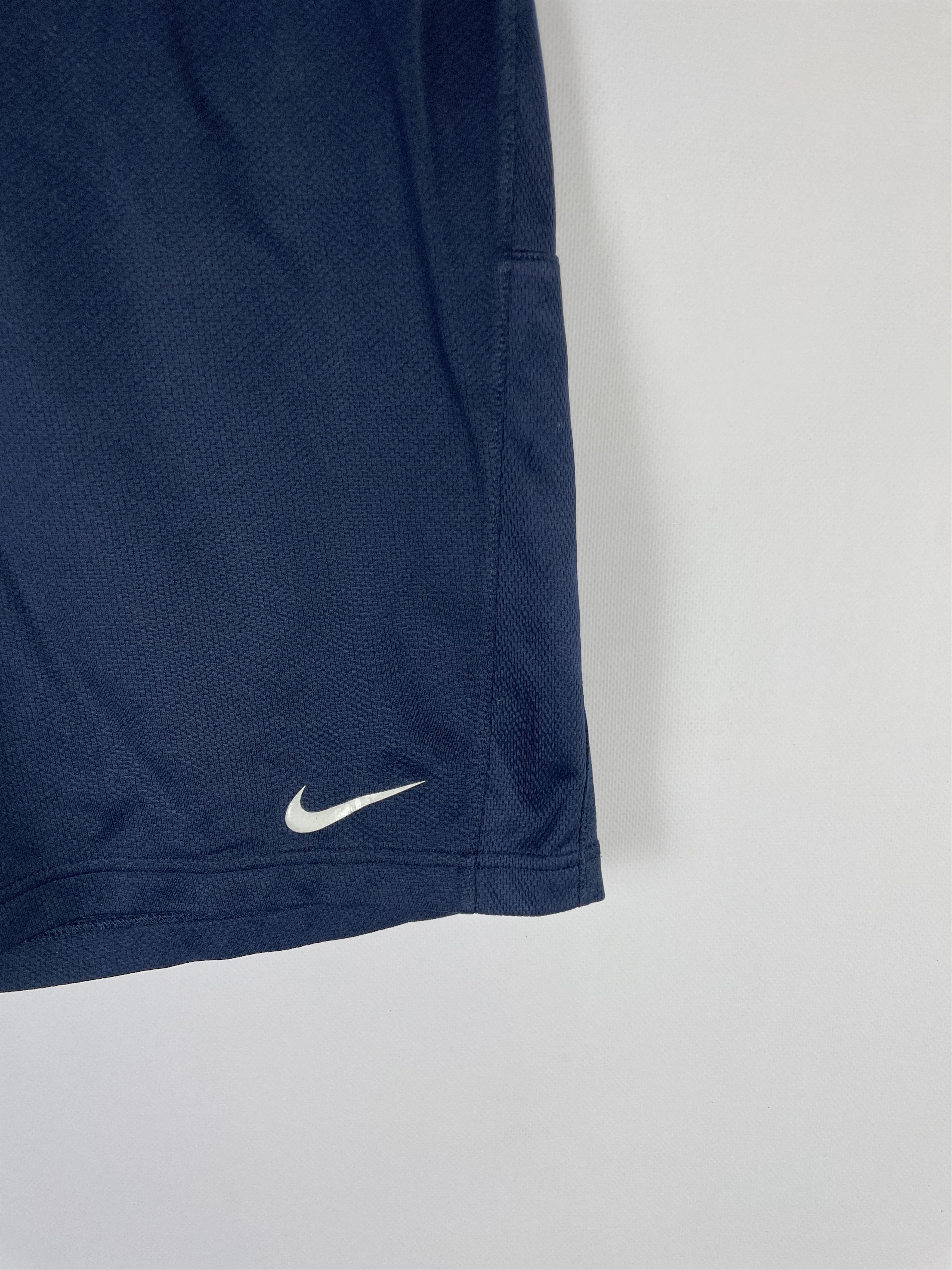 Nike Vintage Nike Shorts Size US 28 / EU 44 - 4 Thumbnail
