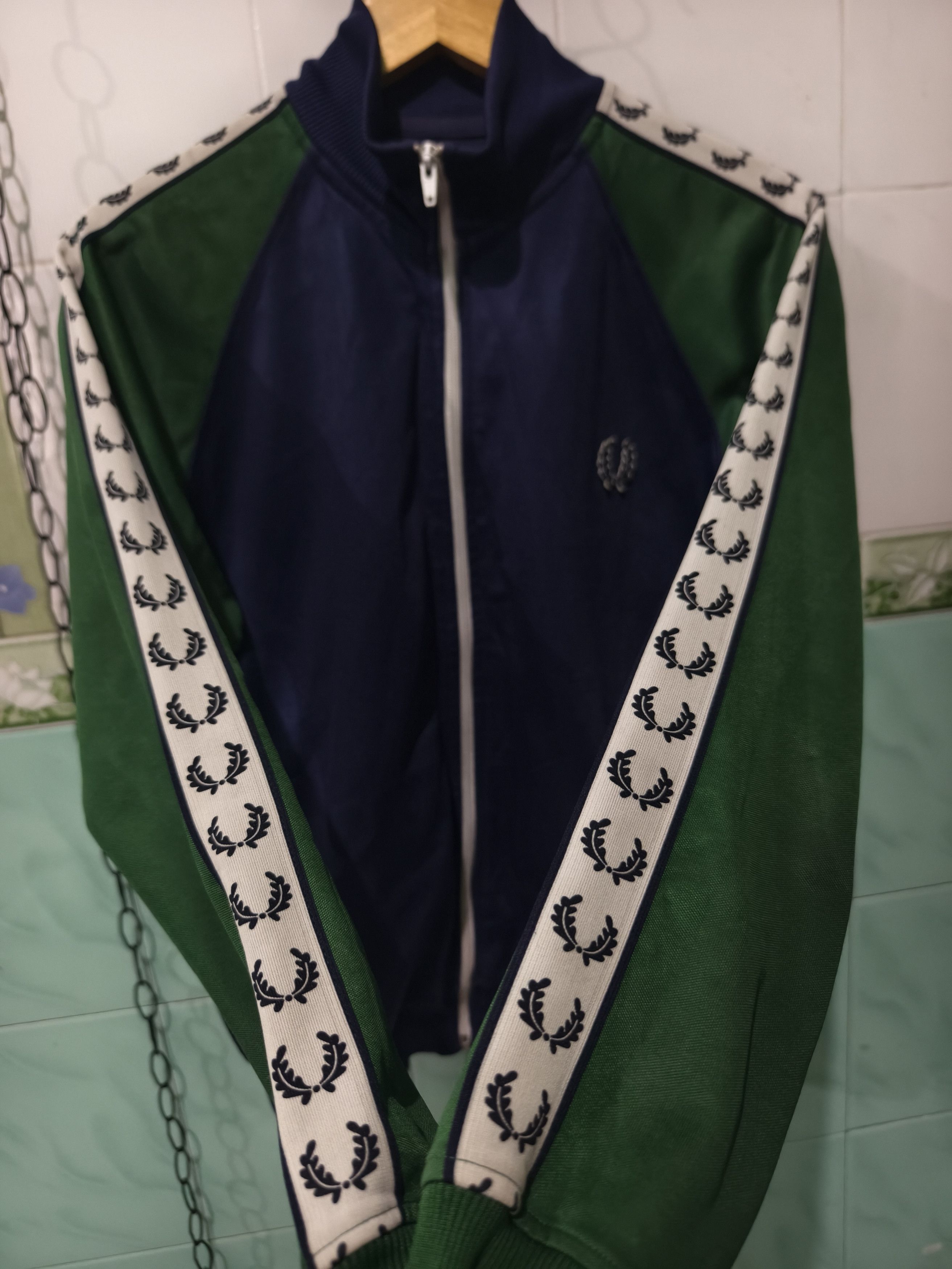 Fred Perry Fred perry j9521/266/02090/333 Size US L / EU 52-54 / 3 - 7 Thumbnail