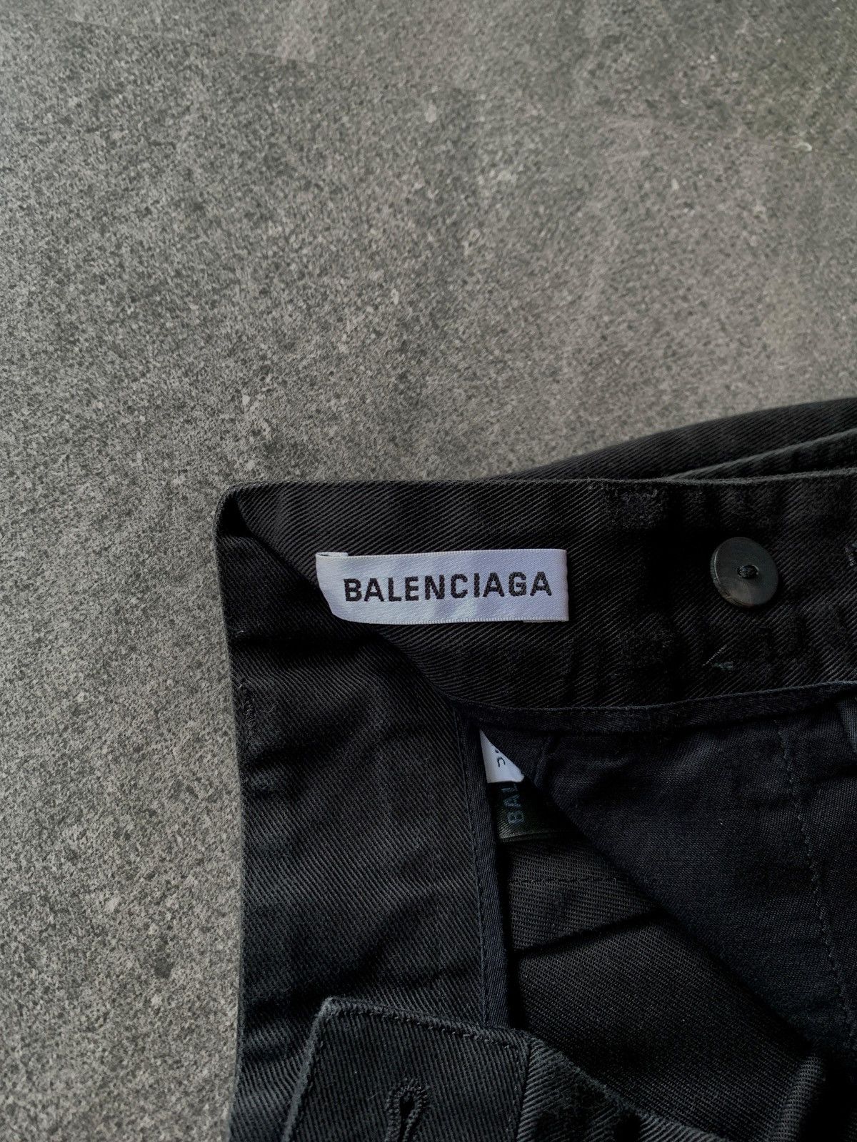 Balenciaga FREE TAX! Thick Cotton Long Short Pants Size US 27 - 11 Thumbnail