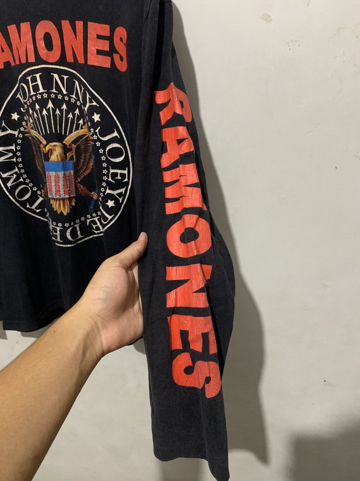 Other Crewneck Long Sleeve Ramones Big Logo Hey Ho USA Vintage Size US L / EU 52-54 / 3 - 2 Thumbnail