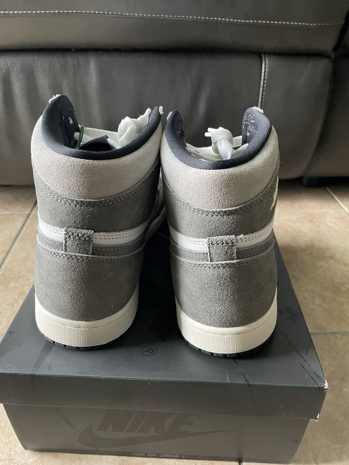 Jordan Brand AIR JORDAN 1 RETRO HIGH OG Size US 10.5 / EU 43-44 - 4 Thumbnail