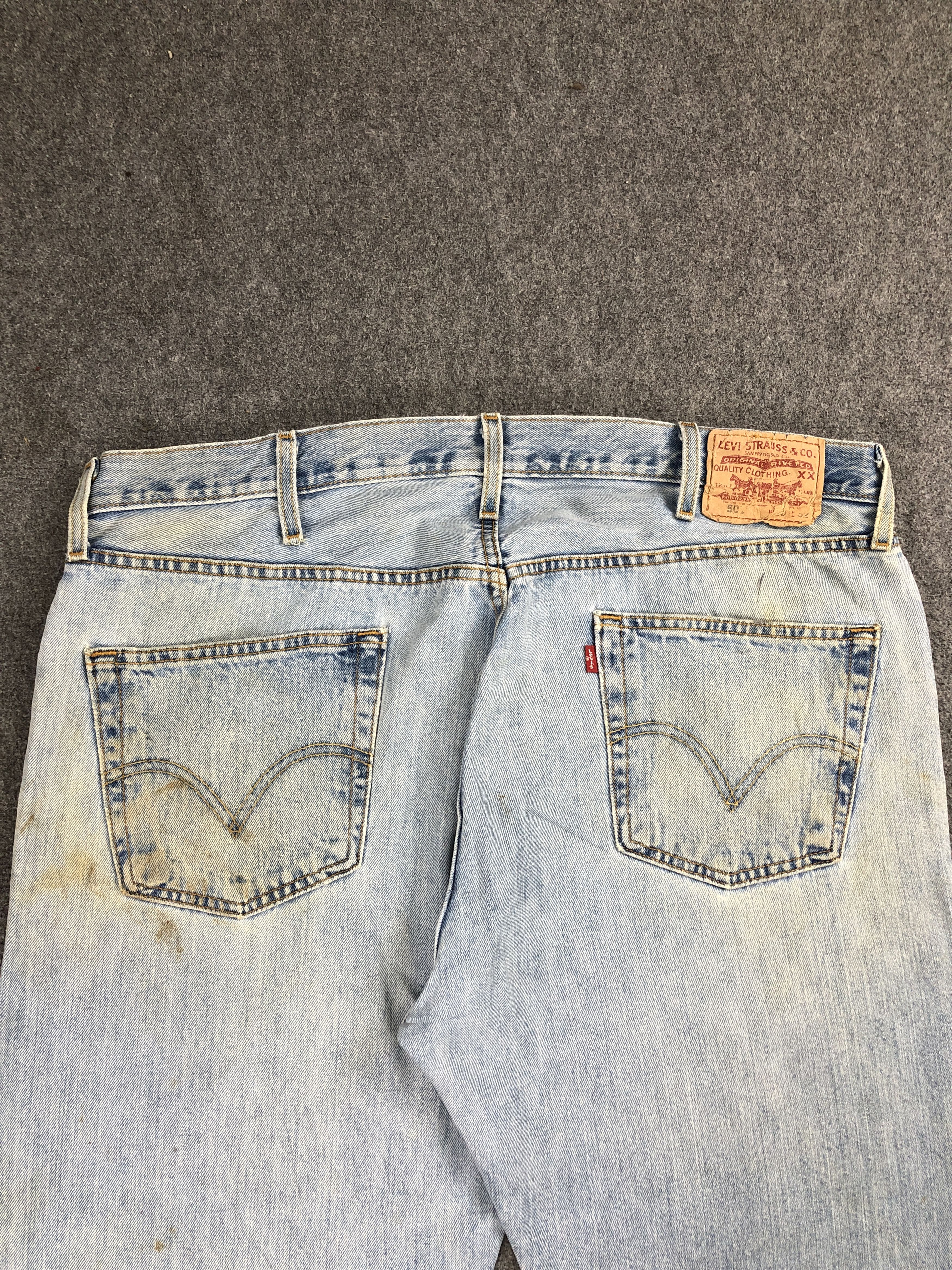 Levi's Vintage Levis 501 Light Washed Jeans DP2262 Size US 40 / EU 56 - 4 Thumbnail
