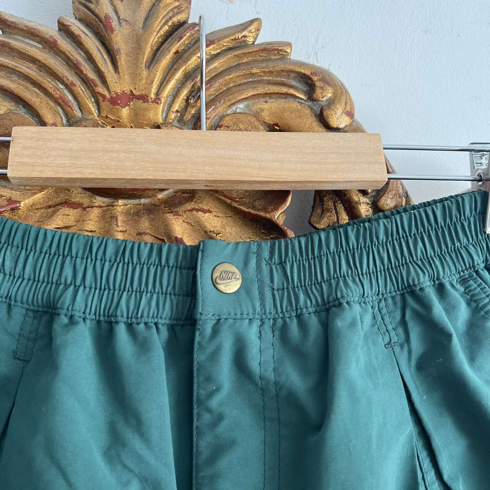 Nike Vintage 90s Nike Embroidered Swoosh Shorts Green Sz M Size US 34 / EU 50 - 3 Thumbnail