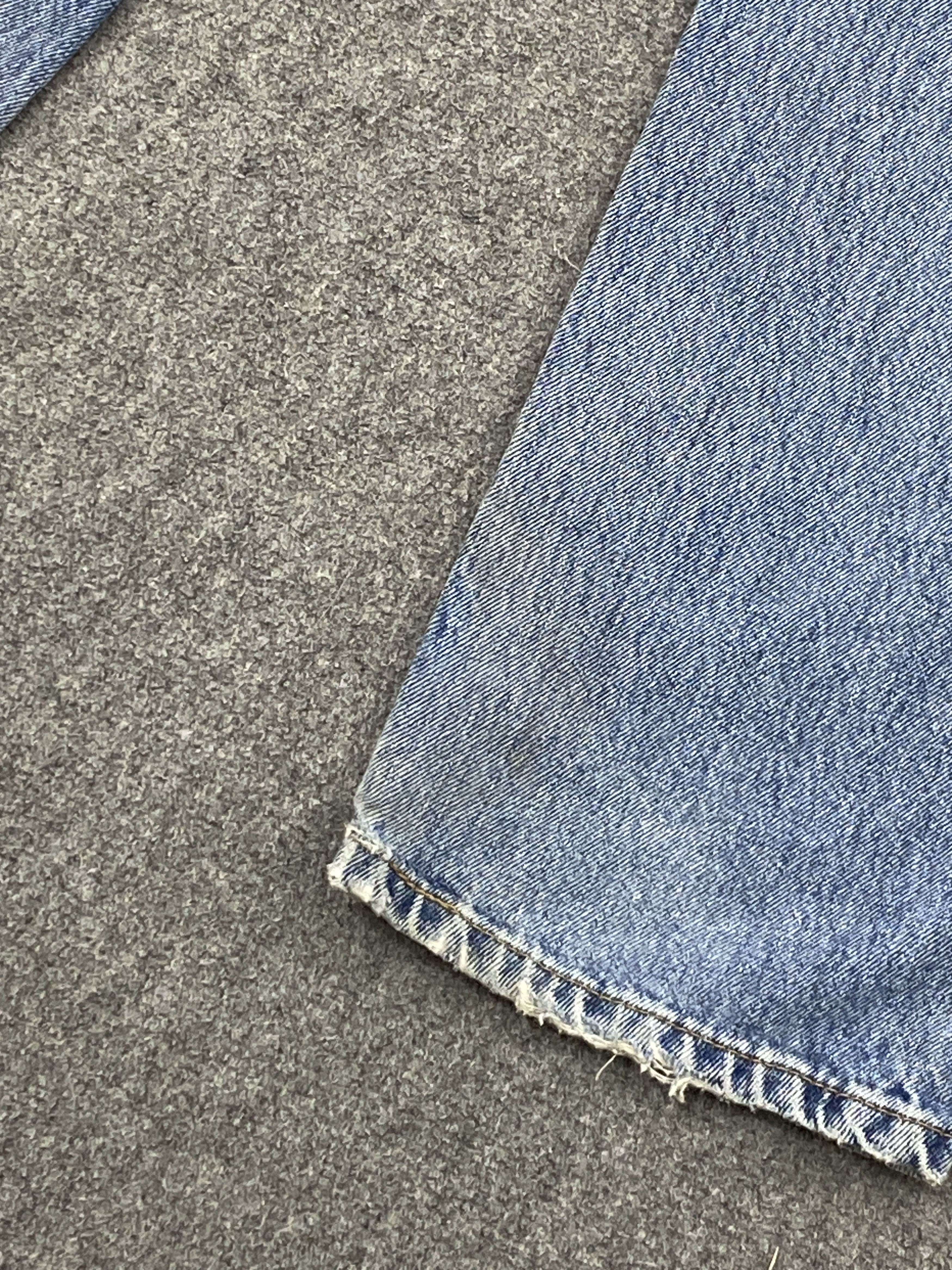 Levi's Vintage Levi's 505 Blue Denim Jeans DP2693 Size US 31 - 13 Thumbnail