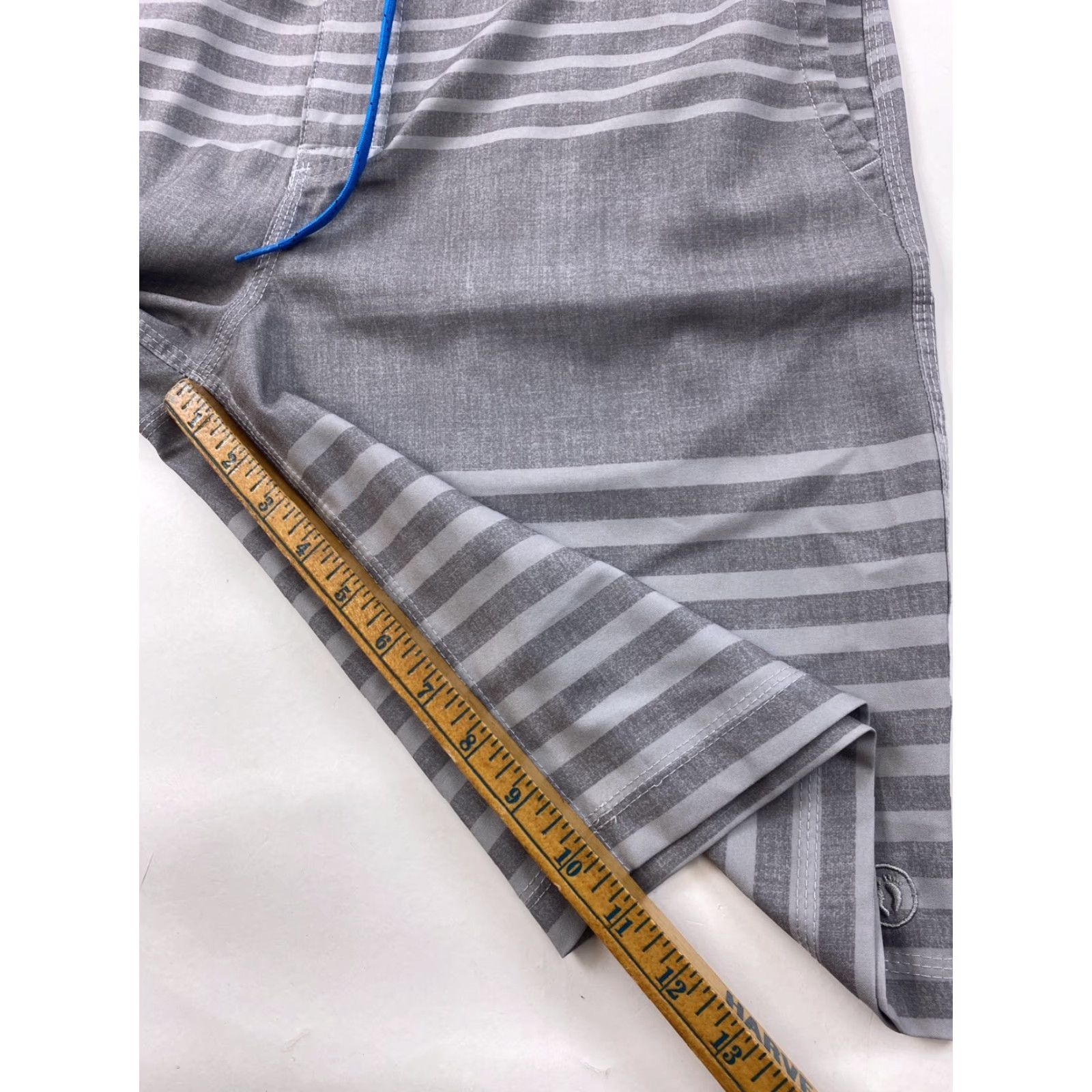 Hang Ten Hang Ten Shorts Bermuda Men 34 Gray Striped Pockets Casual Regular Front Flat Front Size US 34 / EU 50 - 6 Thumbnail