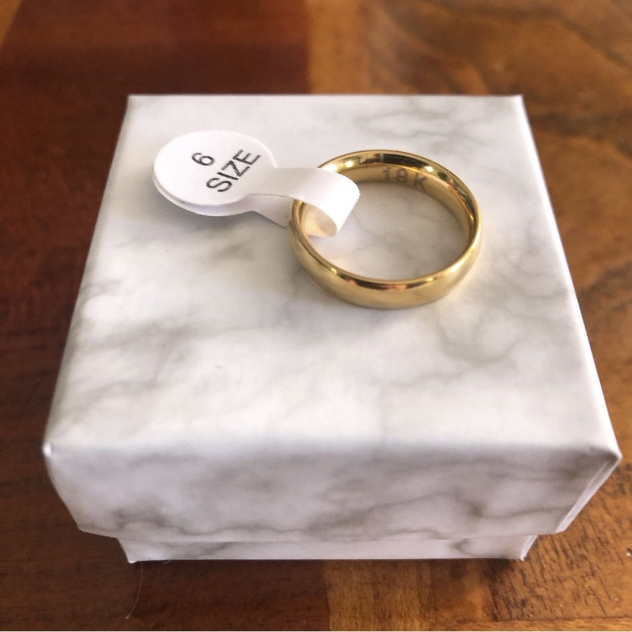 Jewelry Ladies 18kt solid yellow gold 4mm classic dome band NWT 6 Size ONE SIZE - 3 Thumbnail