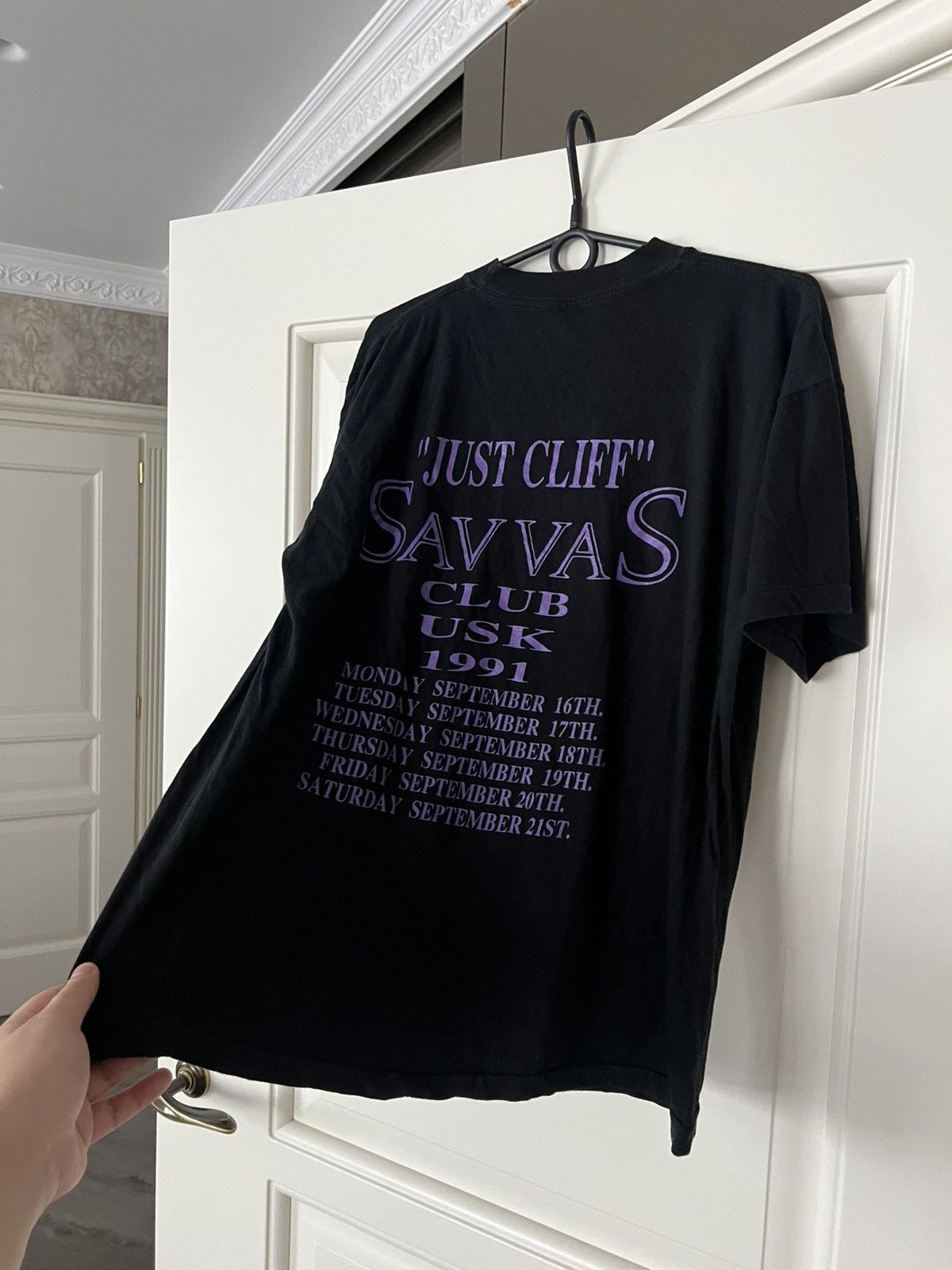 Band Tees Vintage 1991 Cliff Richard Tee Band T-Shirt Single Stitch Size US L / EU 52-54 / 3 - 12 Thumbnail