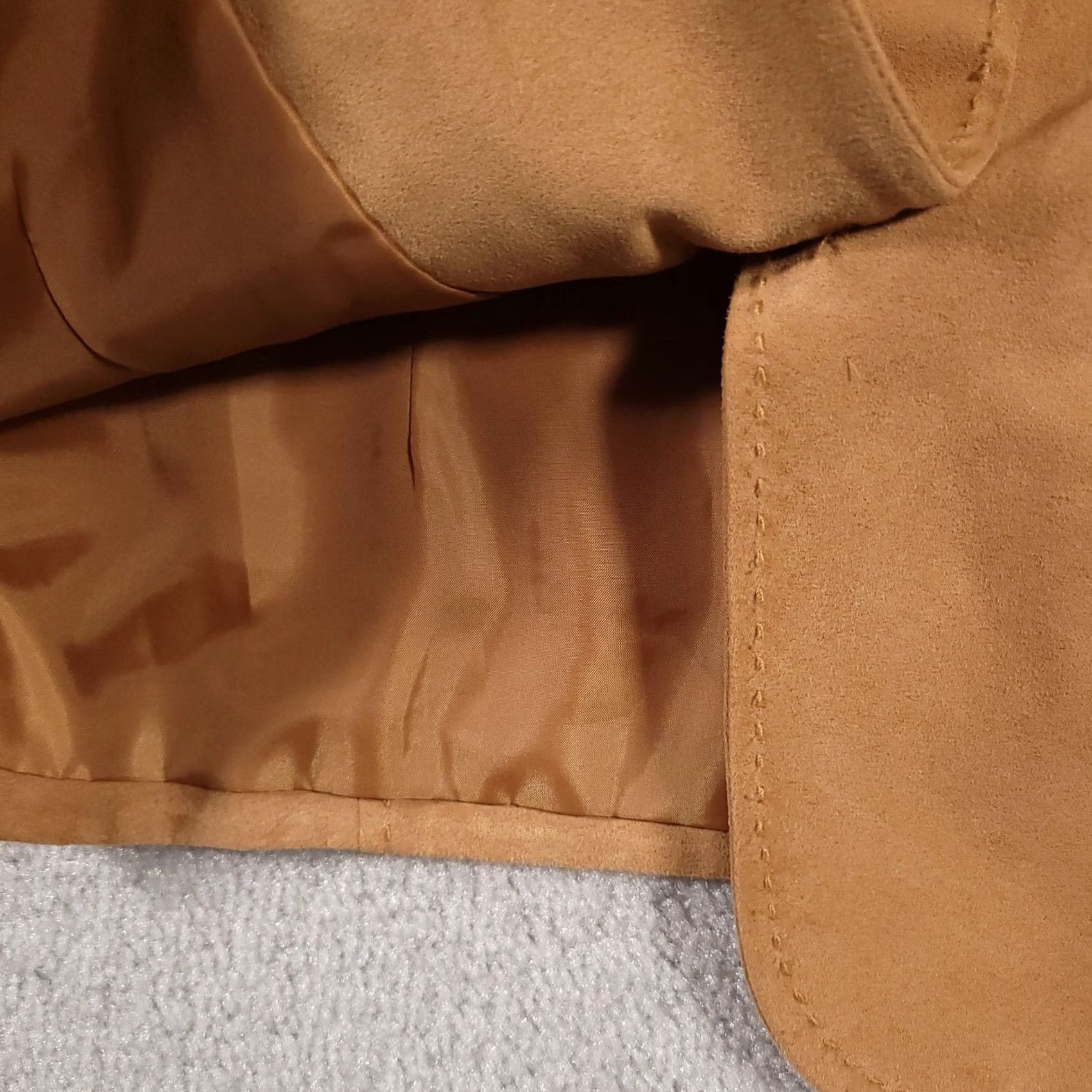 Vintage VINTAGE Studio Works Faux Suede Button Up Shirt Women's 10 Tan Long Sleeve Collar Lined Size L / US 10 / IT 46 - 7 Thumbnail