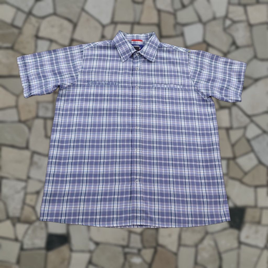 Billabong VINTAGE Billabong Shirt Mens M Blue Plaid Snap Up Button Up Skate Surf Y2K Size US M / EU 48-50 / 2 - 1 Thumbnail