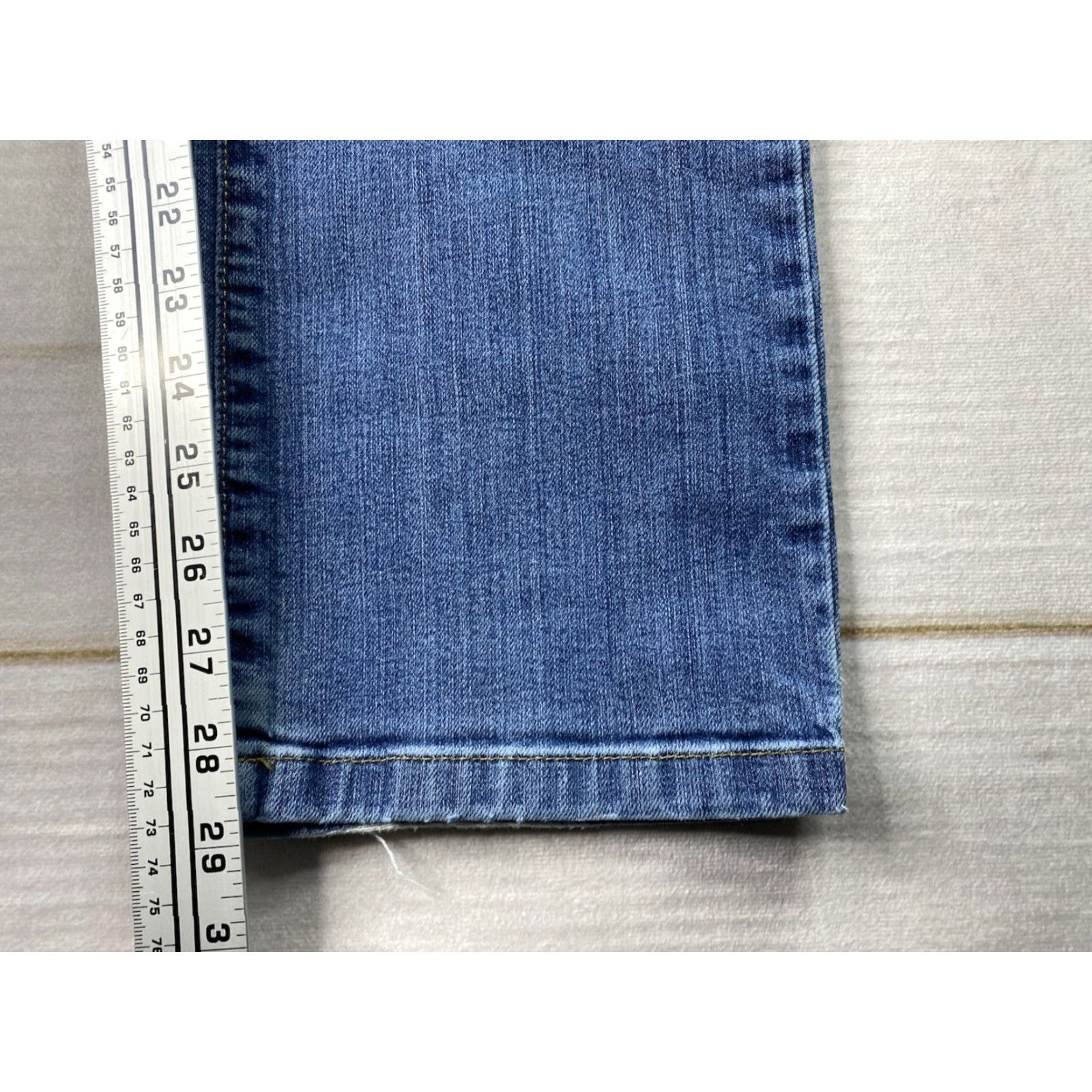 Vintage LL Bean Women Jeans 18 Medium Wash Mid Rise Stretch 90s 5-Pocket Denim Regular Blue Shirt (rearranged for search) Size 40" / US 18 - 5 Thumbnail