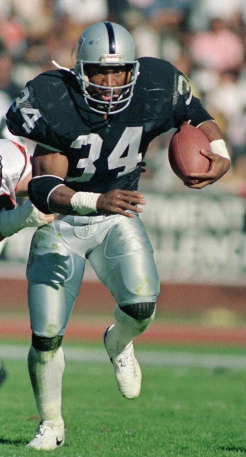 Nike Bo Jackson (Nike)-(Raiders)-(Jersey)-(New Cond.)-(XL)-$110 Size ONE SIZE - 4 Thumbnail