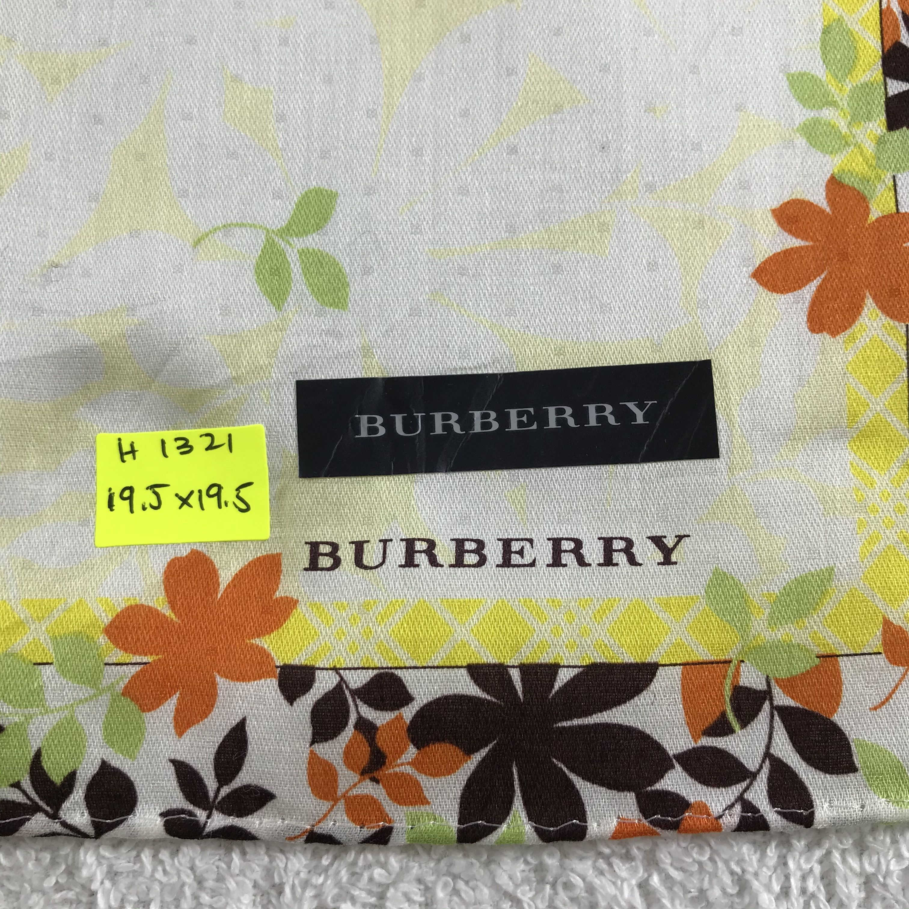 Burberry × Vintage Burberry Handkerchief / Neckerchief / Bandana Size ONE SIZE - 5 Thumbnail