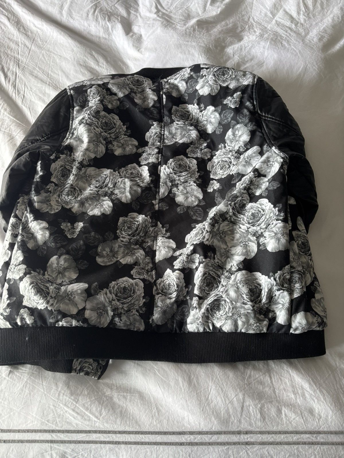 Urban Classics Flower Bomber Size US L / EU 52-54 / 3 - 2 Thumbnail