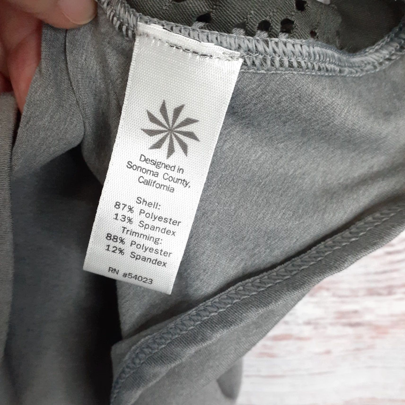 Athleta Athleta Tank Top Womens Size Medium Gray Racerback Sleeveless Pullover Athletic Shirt Size M / US 6-8 / IT 42-44 - 7 Thumbnail
