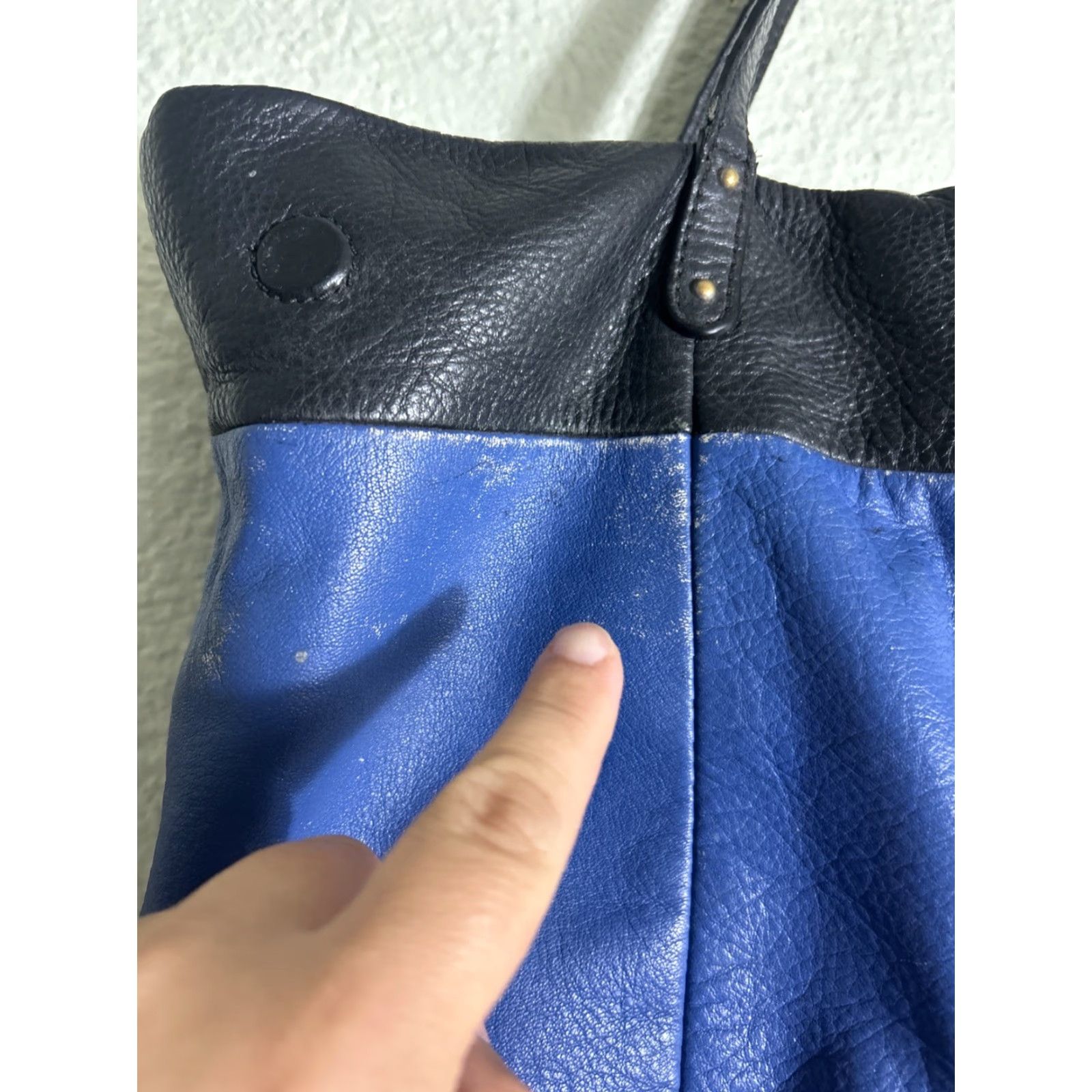 Brighton VINTAGE Brighton Leather Shoulder Bag Womens 12.5x11x4.5 Distressed Blue Black Purse BLUE Size ONE SIZE - 4 Thumbnail
